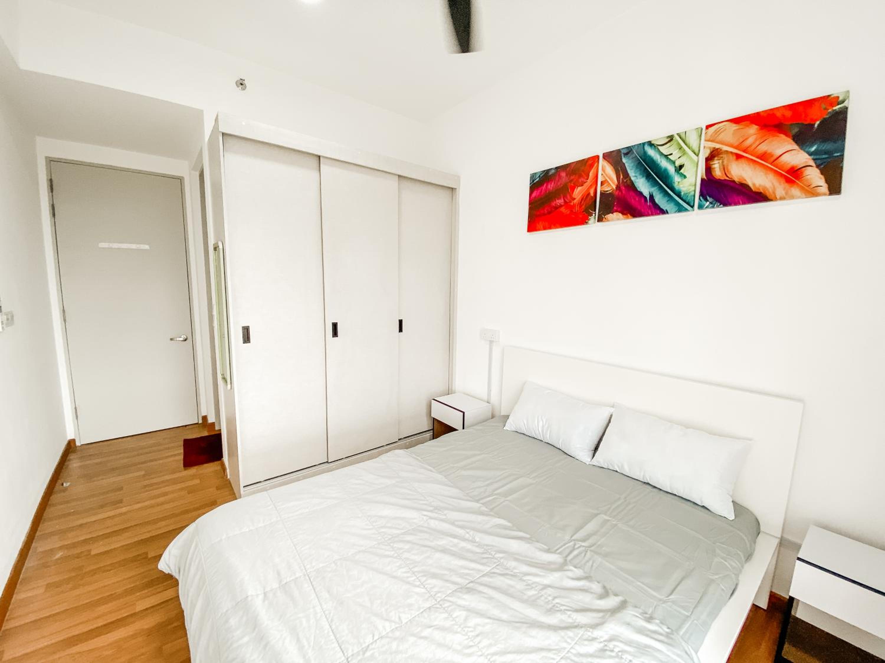 Modern 7-Pax Retreat Steps from IOI City Mall photo 8