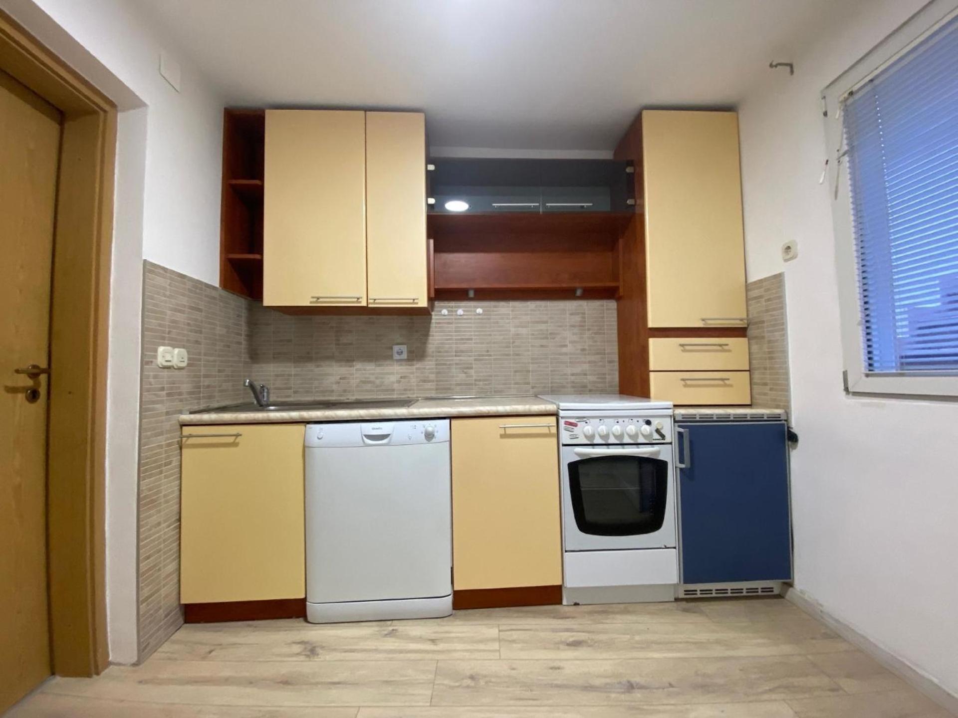 Capo en Vodice — kitchen