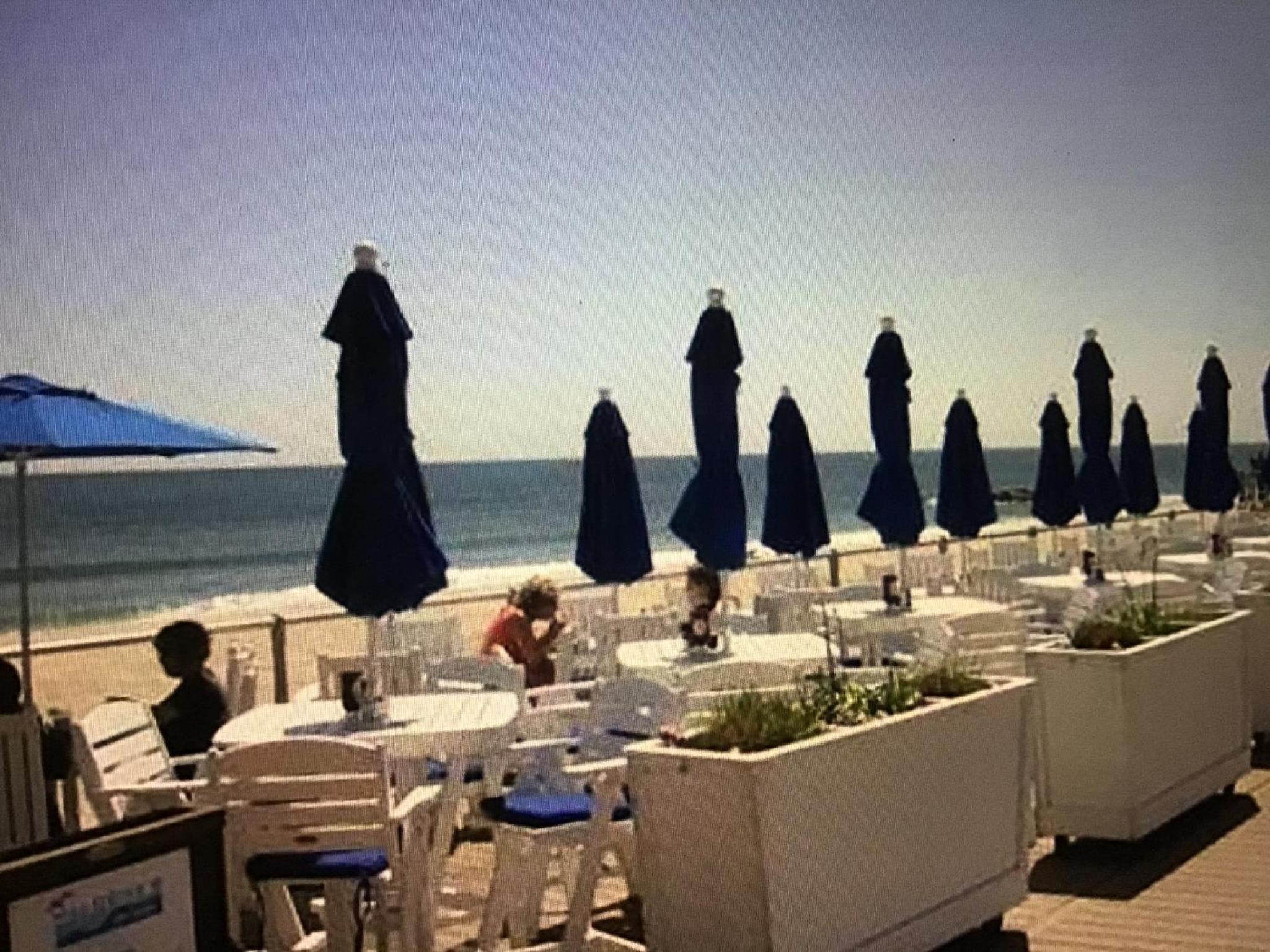Near Ocean Ave 3 Bedrooms Apartment view 3
