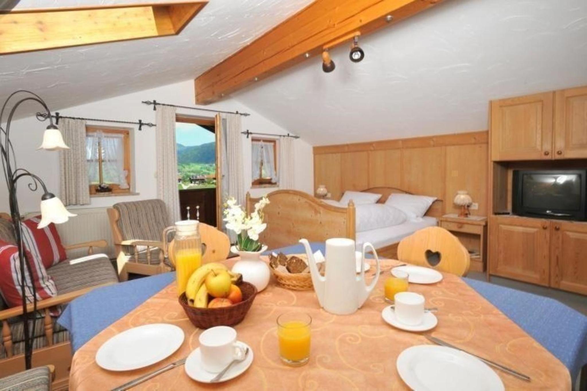 Komfortable Ferienwohnung Mit Herrlichem Bergblick