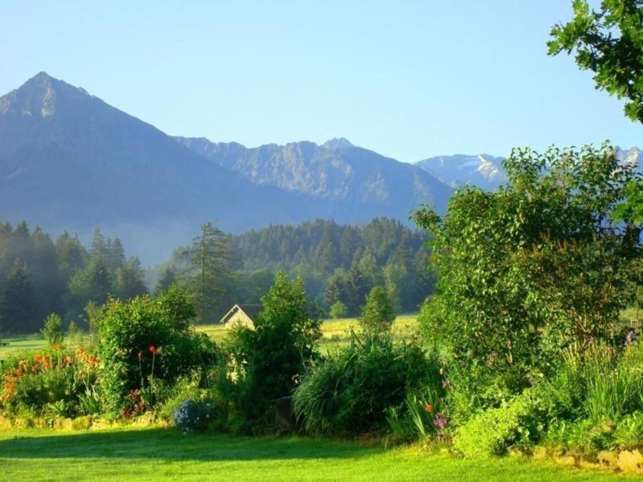 Panoramabergblickwohnung in ruhiger Einzellage