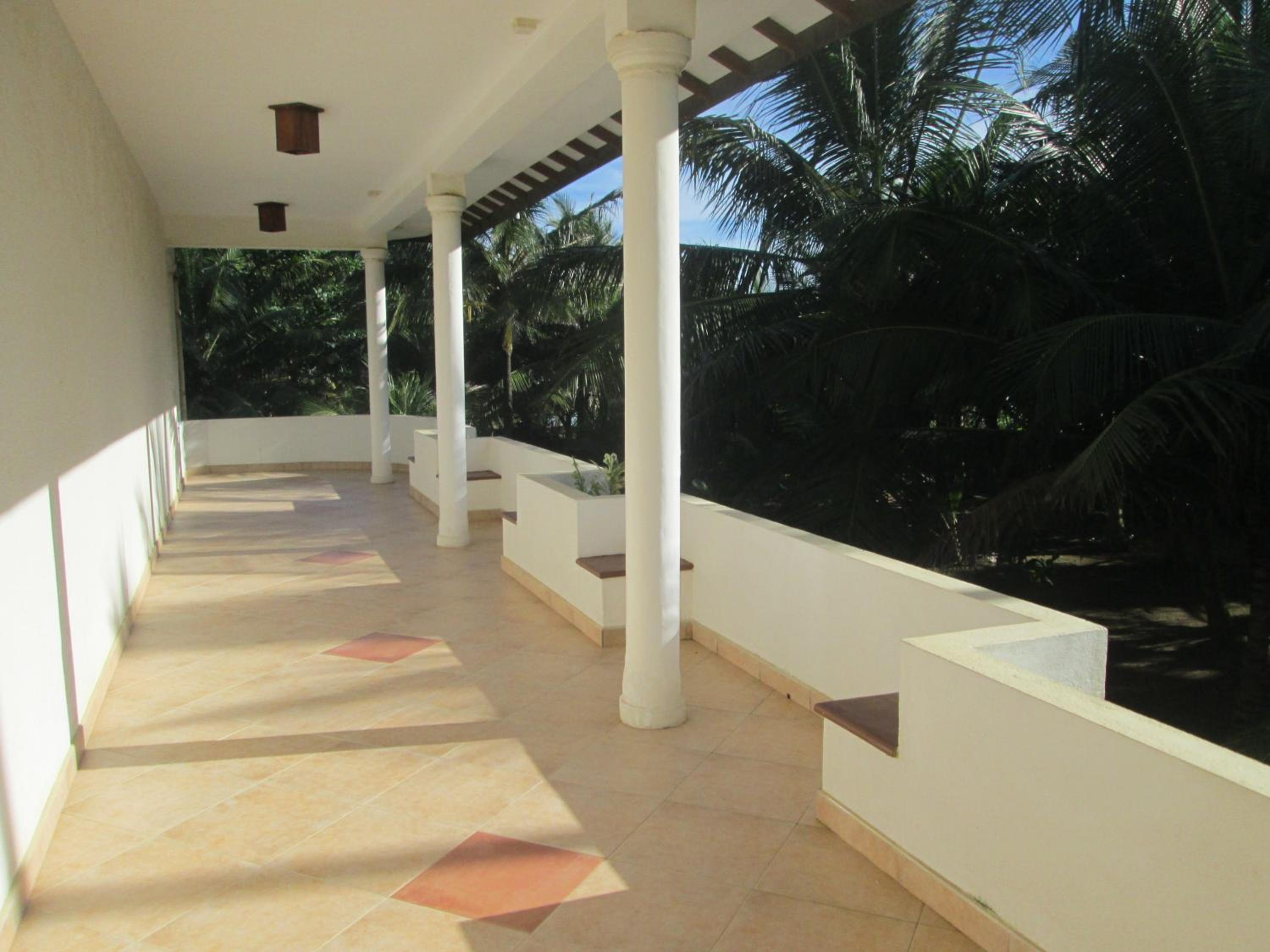 Raja Beach Hotel