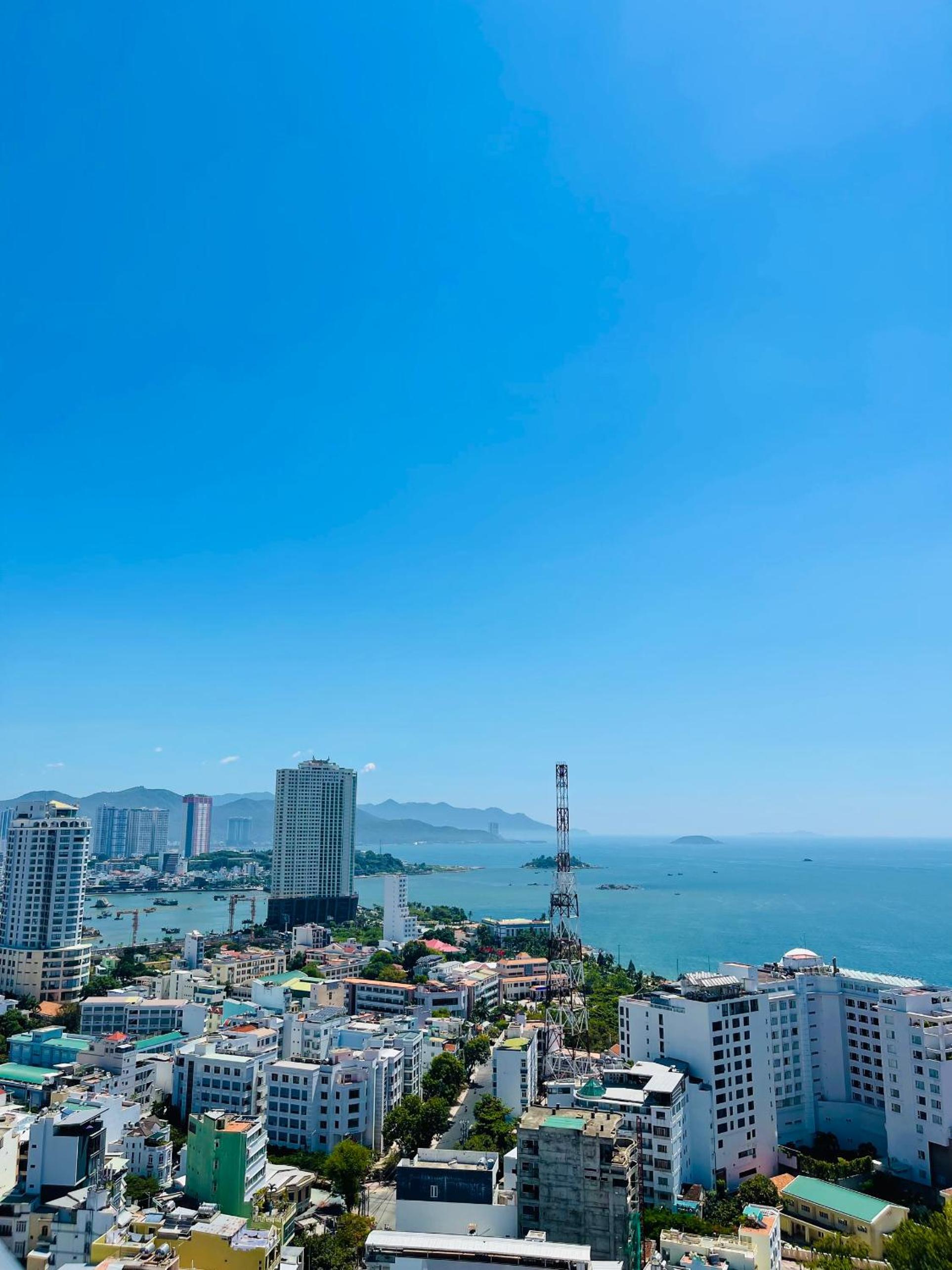 2702 Luxury Apt Ocean View Marina Suites view 5