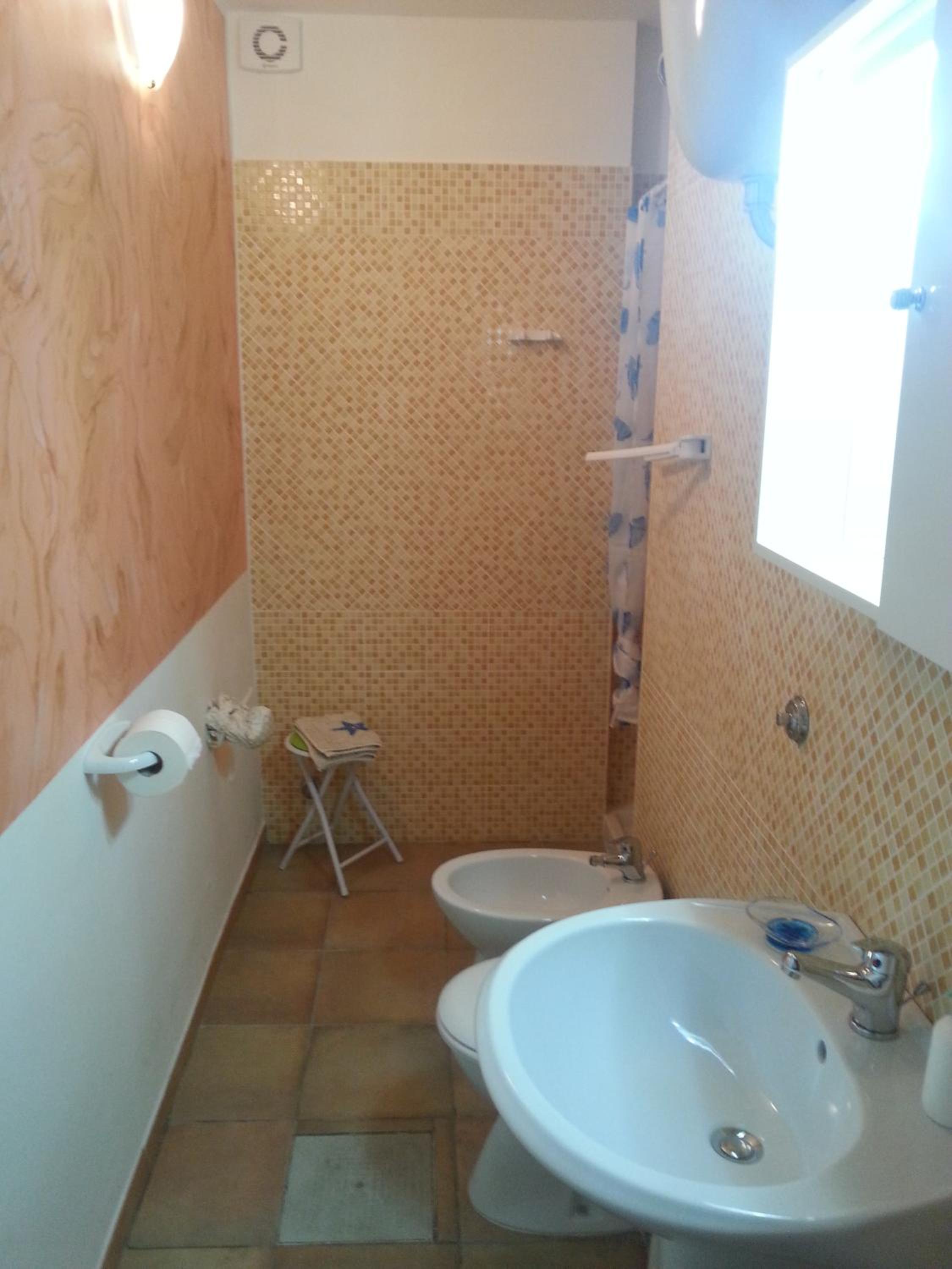 Photo 33