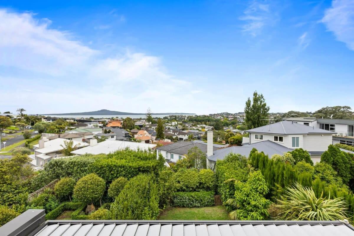 Ocean View Spacious 5BR Retreat for Families view 5