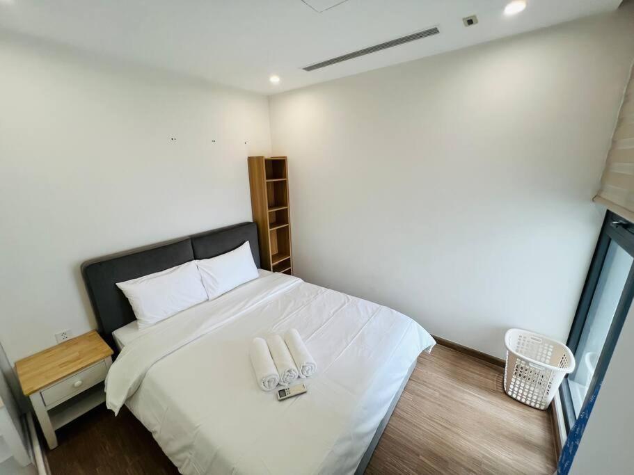 VNRooms - 2BR Vinhomes Skylake/ Unique & Youthful