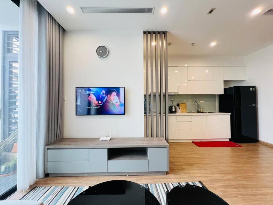 VNRooms - 2BR Vinhomes Skylake/ Unique & Youthful