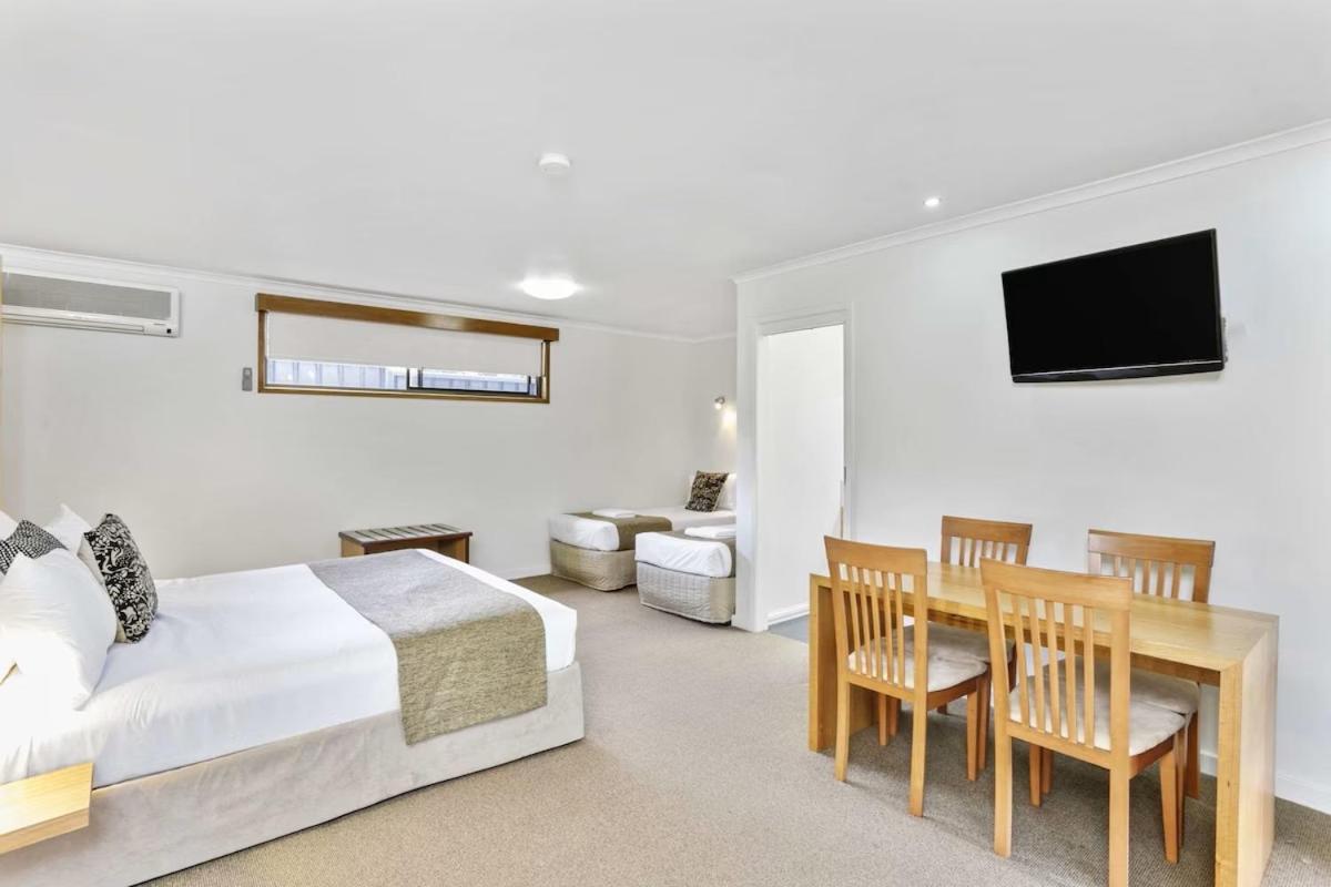 Hamilton Vacations - Botanical Hamilton - Property Image 30