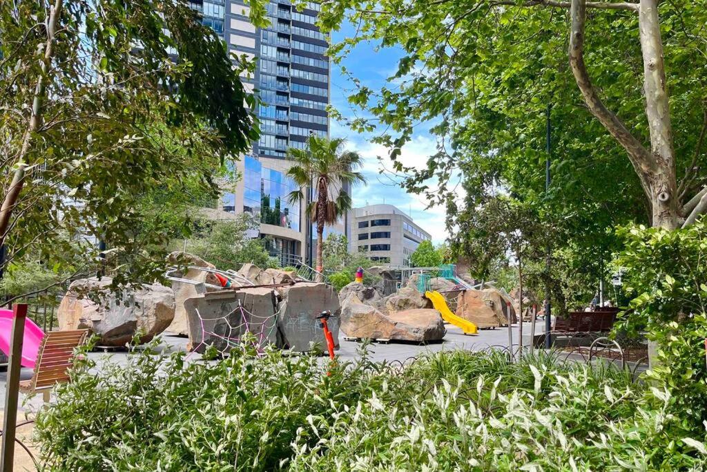 CBD Heart｜Awe- inspiring Heights｜Breathtaking View