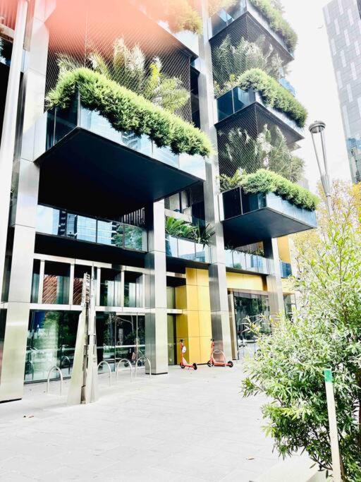 CBD Heart｜Awe- inspiring Heights｜Breathtaking View