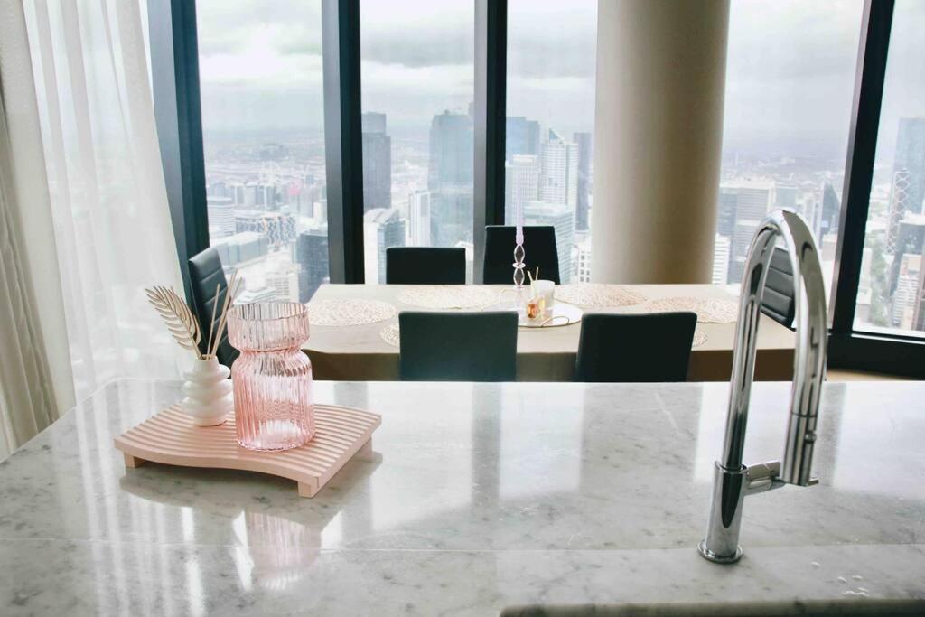 CBD Heart｜Awe- inspiring Heights｜Breathtaking View