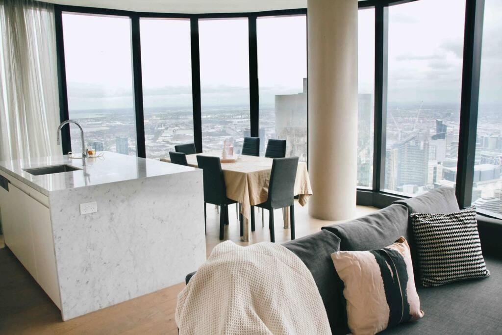 CBD Heart｜Awe- inspiring Heights｜Breathtaking View