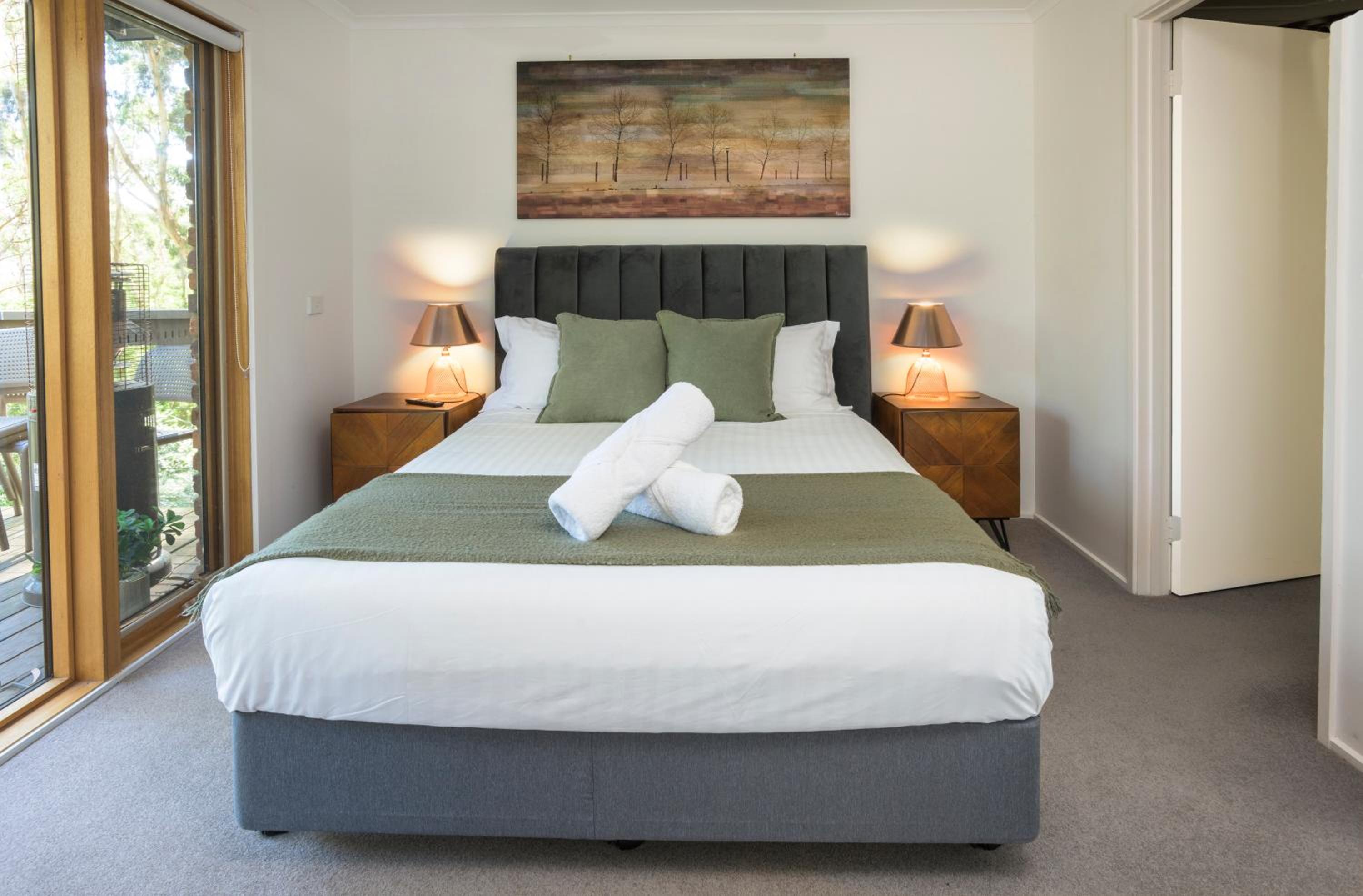 Elliott Lodge - Getaway for the whole family/pets