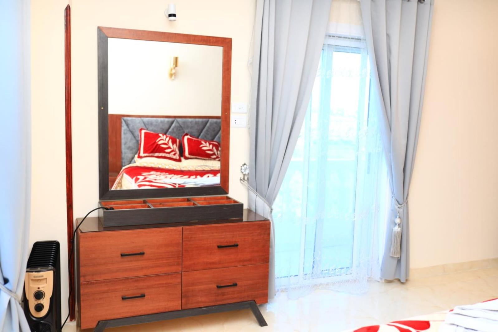 Nille and Garden View Apartment