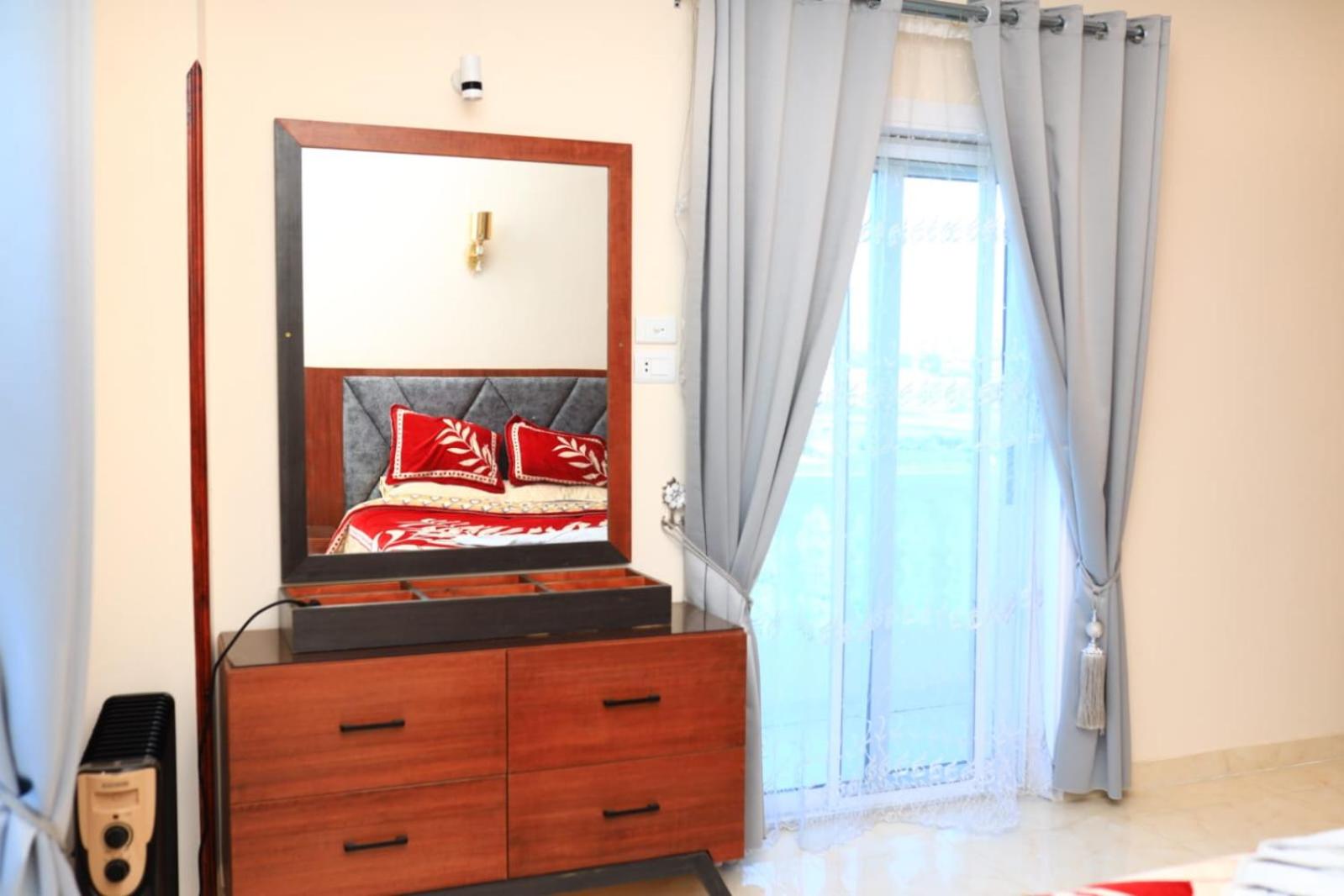 Nille and Garden View Apartment