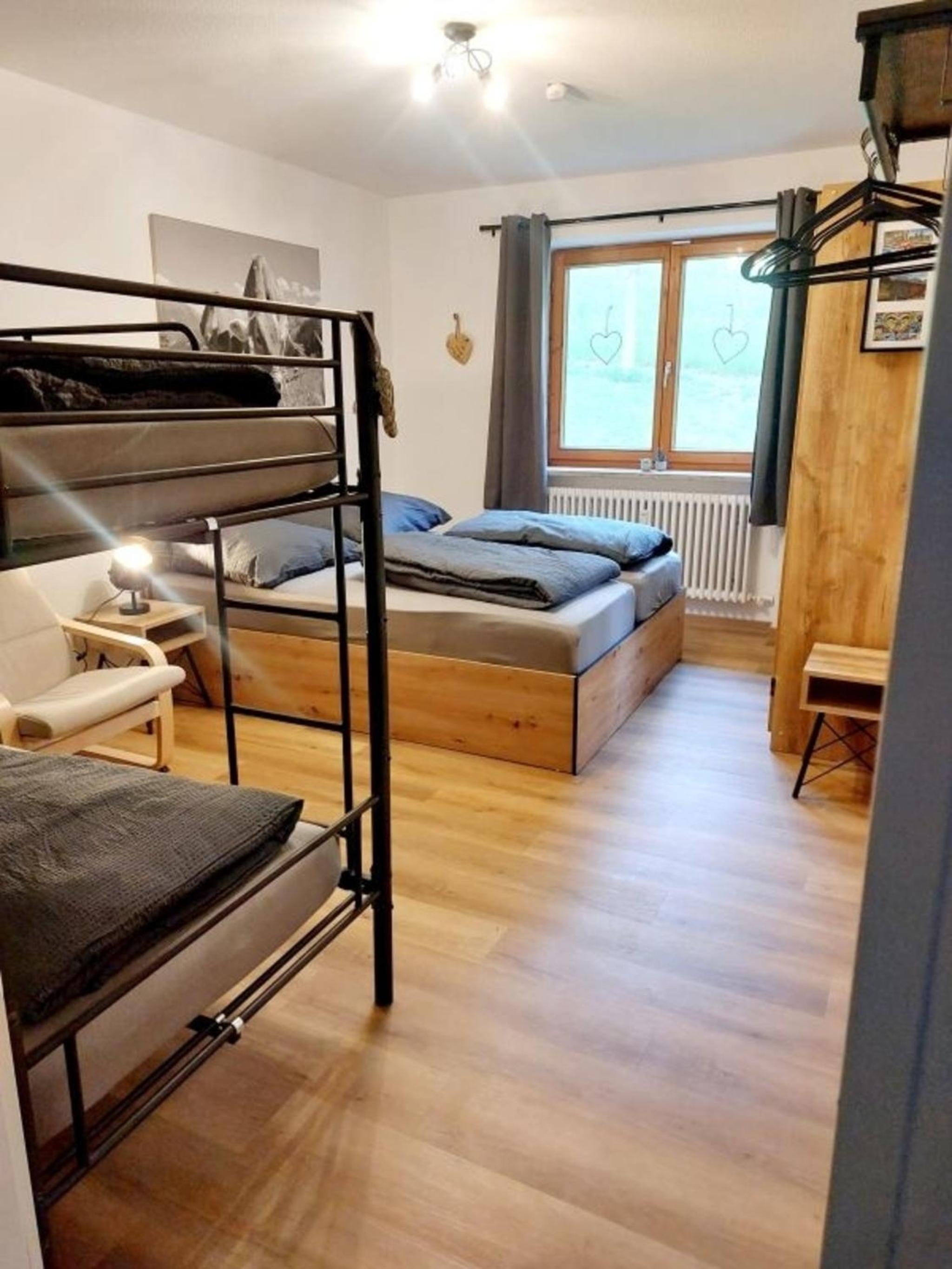 Alp-Juwel mit Pool und Sauna für Familien und Hunde ideal