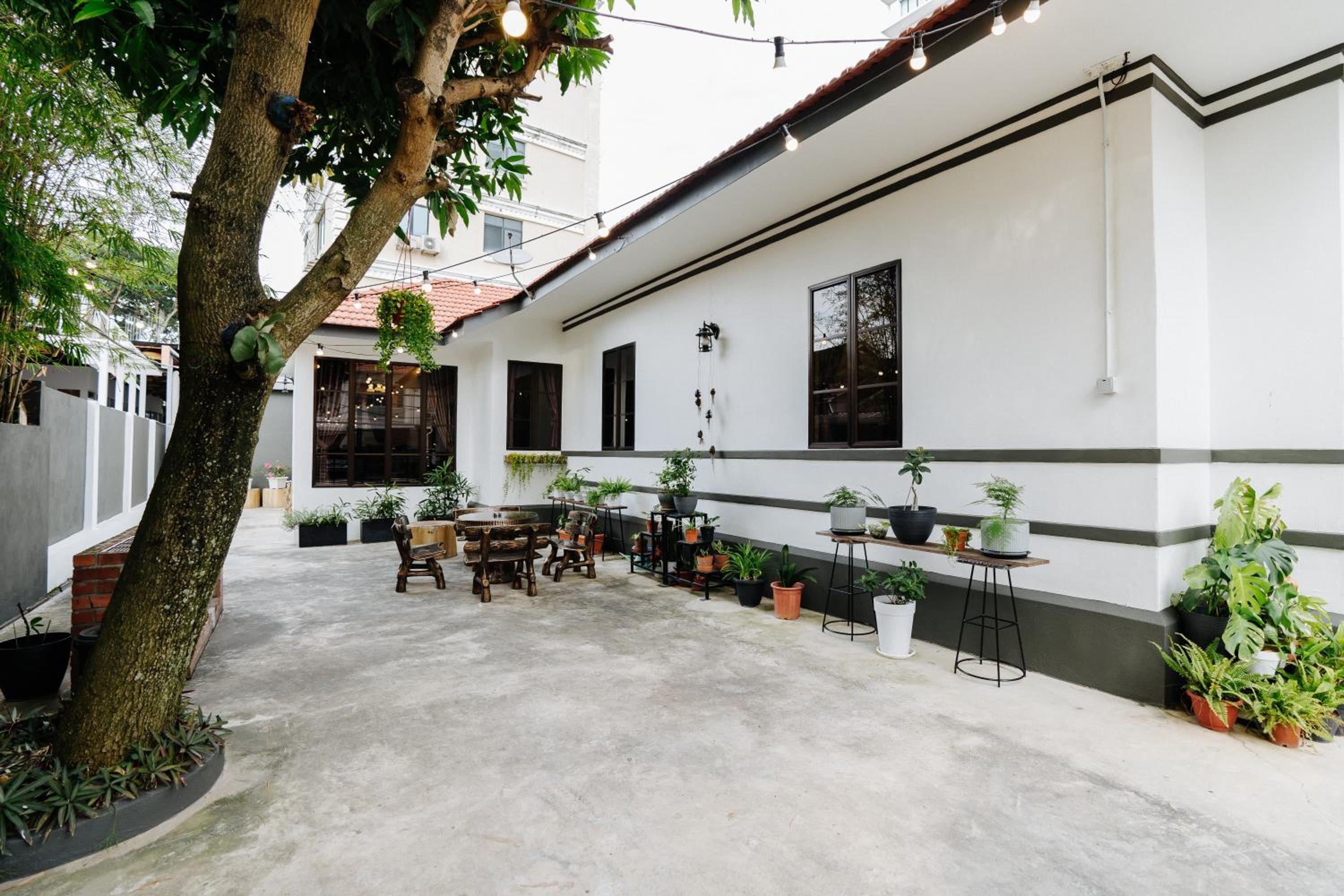 Wang's BnB 4 Bedrooms Villa photo 3