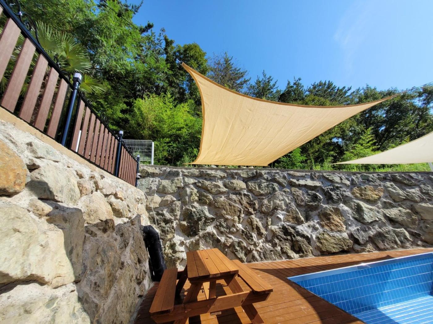 Yeosu Thestay 풀빌라 view 5