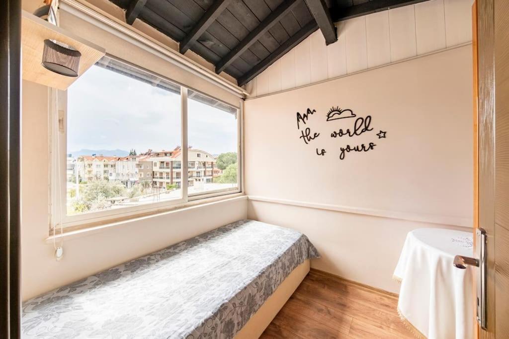 Arya Roof House - Image 13