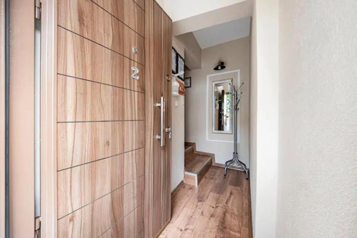 Arya Roof House - Image 49