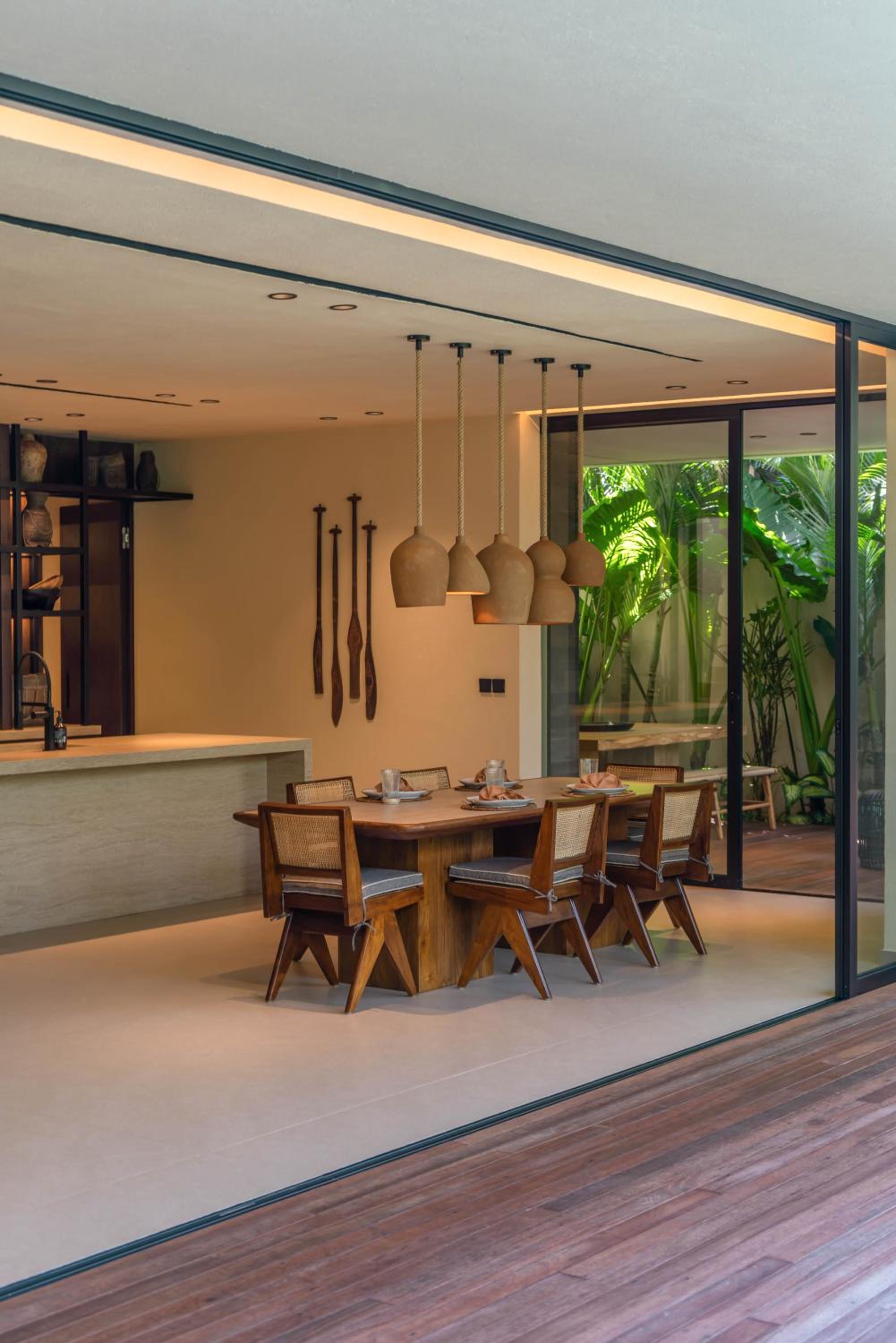 dining