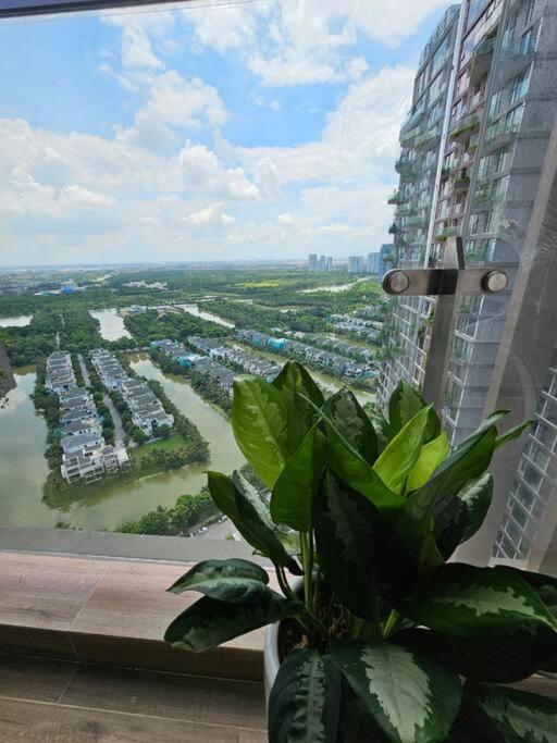 Fami homestay Ecopark- Studio view biệt thự đảo view 2