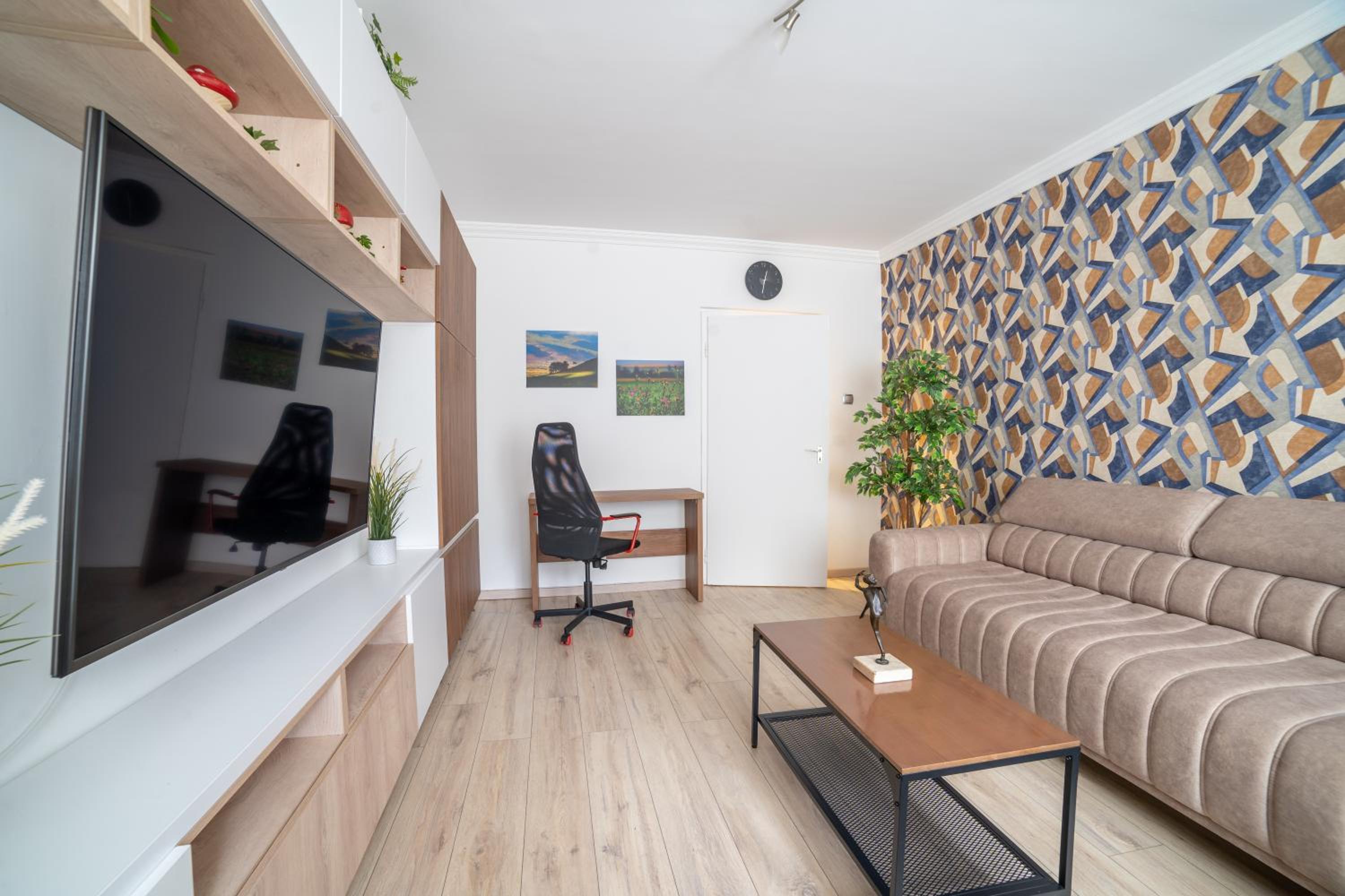 Comfort 28 - Great Value Apartment with Full Kitchen view 2