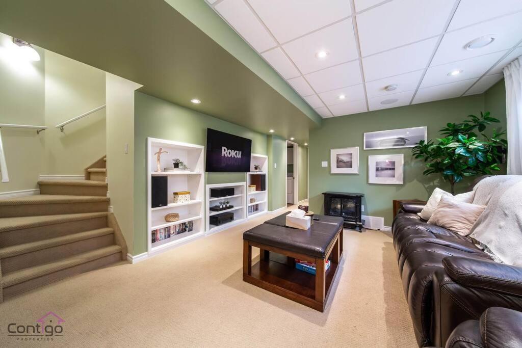 Stylish Euro Vibes Home, Small Gym, AC, Yard, Office