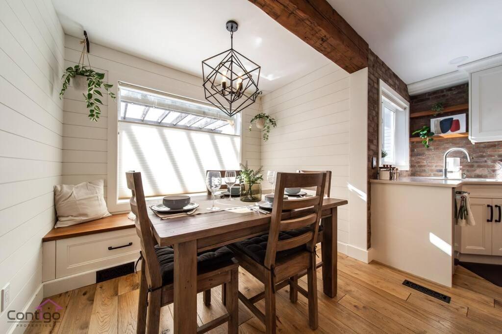 Stylish Euro Vibes Home, Small Gym, AC, Yard, Office