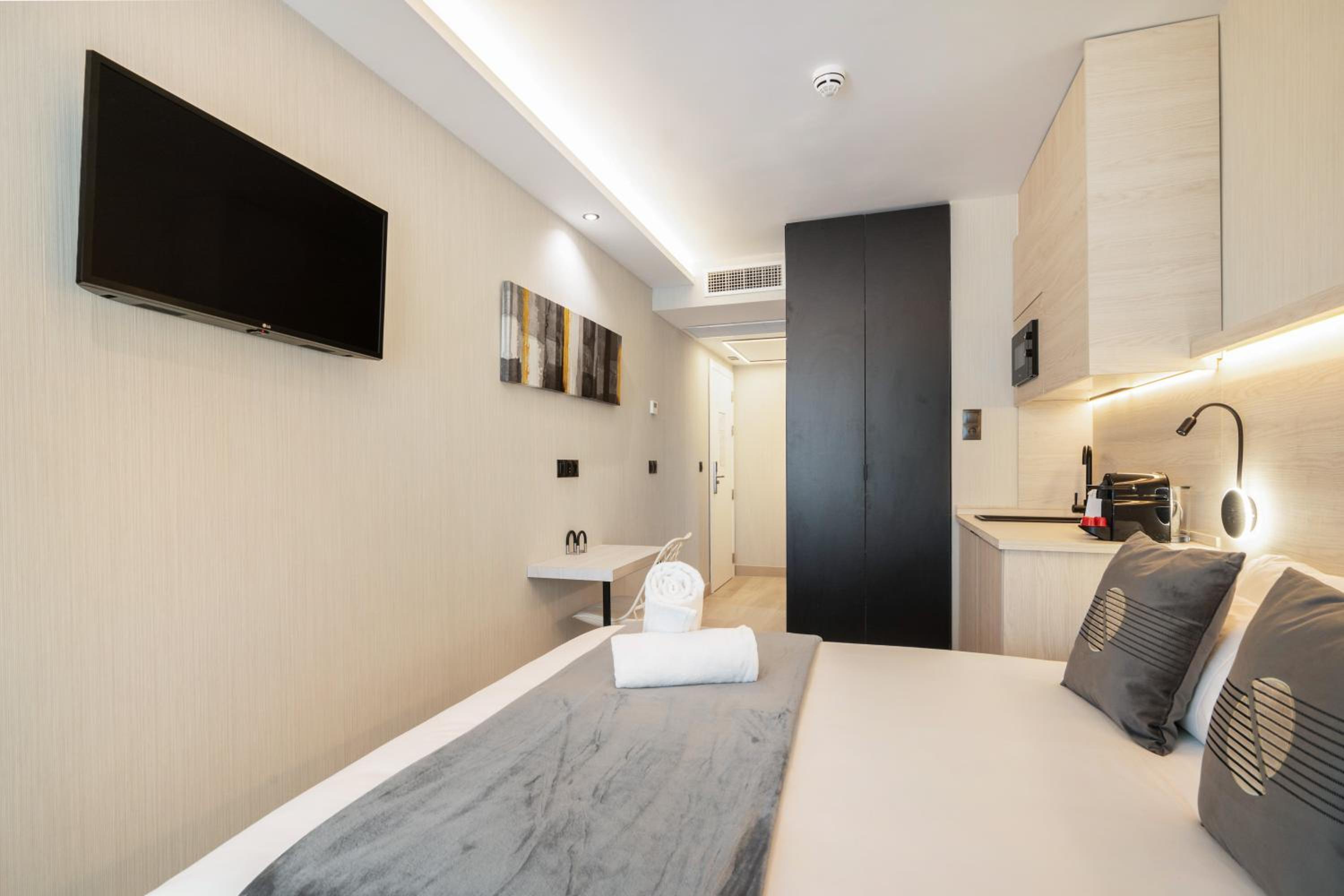 Dobo Madrid SB20