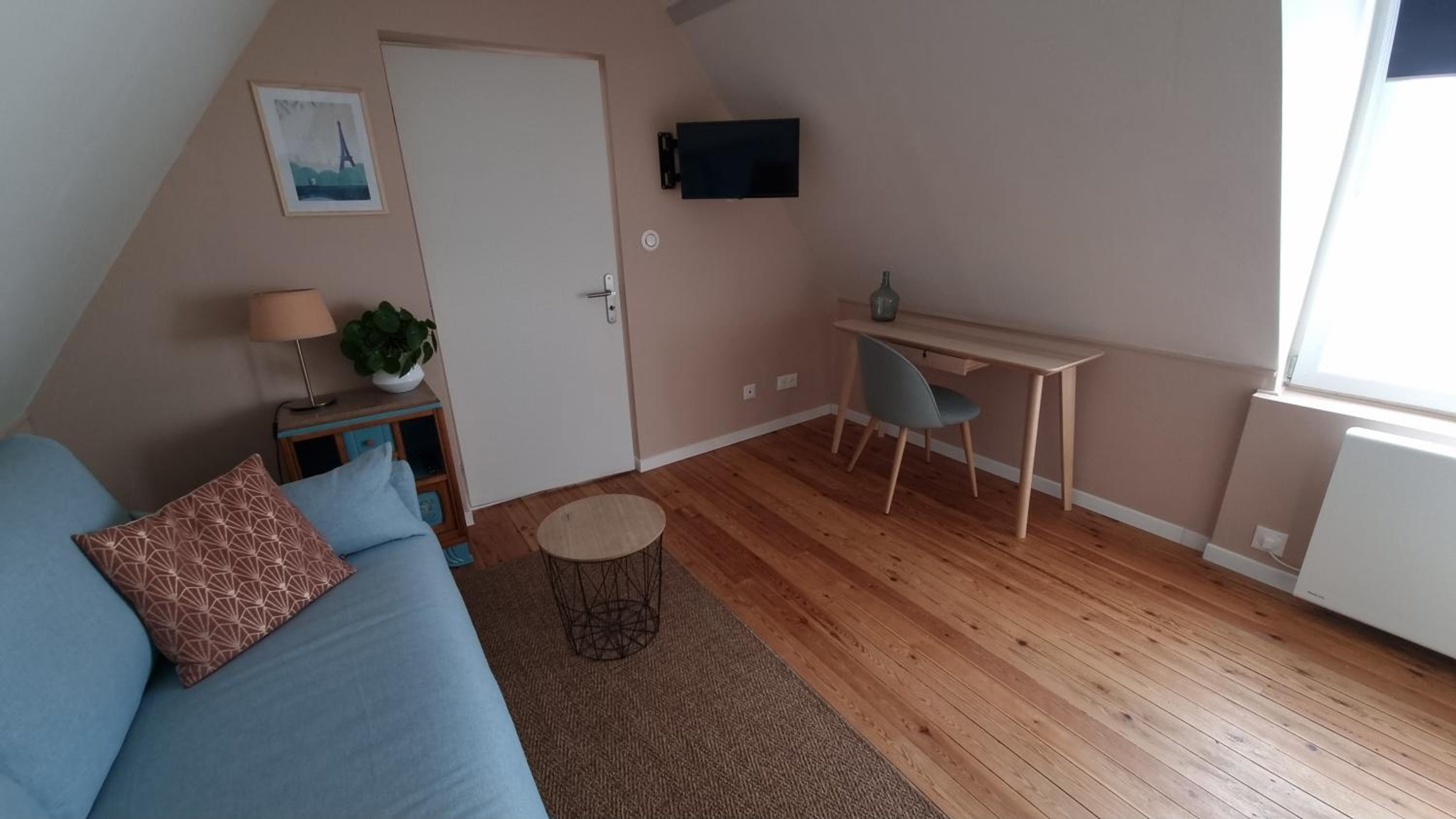 Logement entier indépendant- 2 à 4 pers - Parking clos - Terrasse