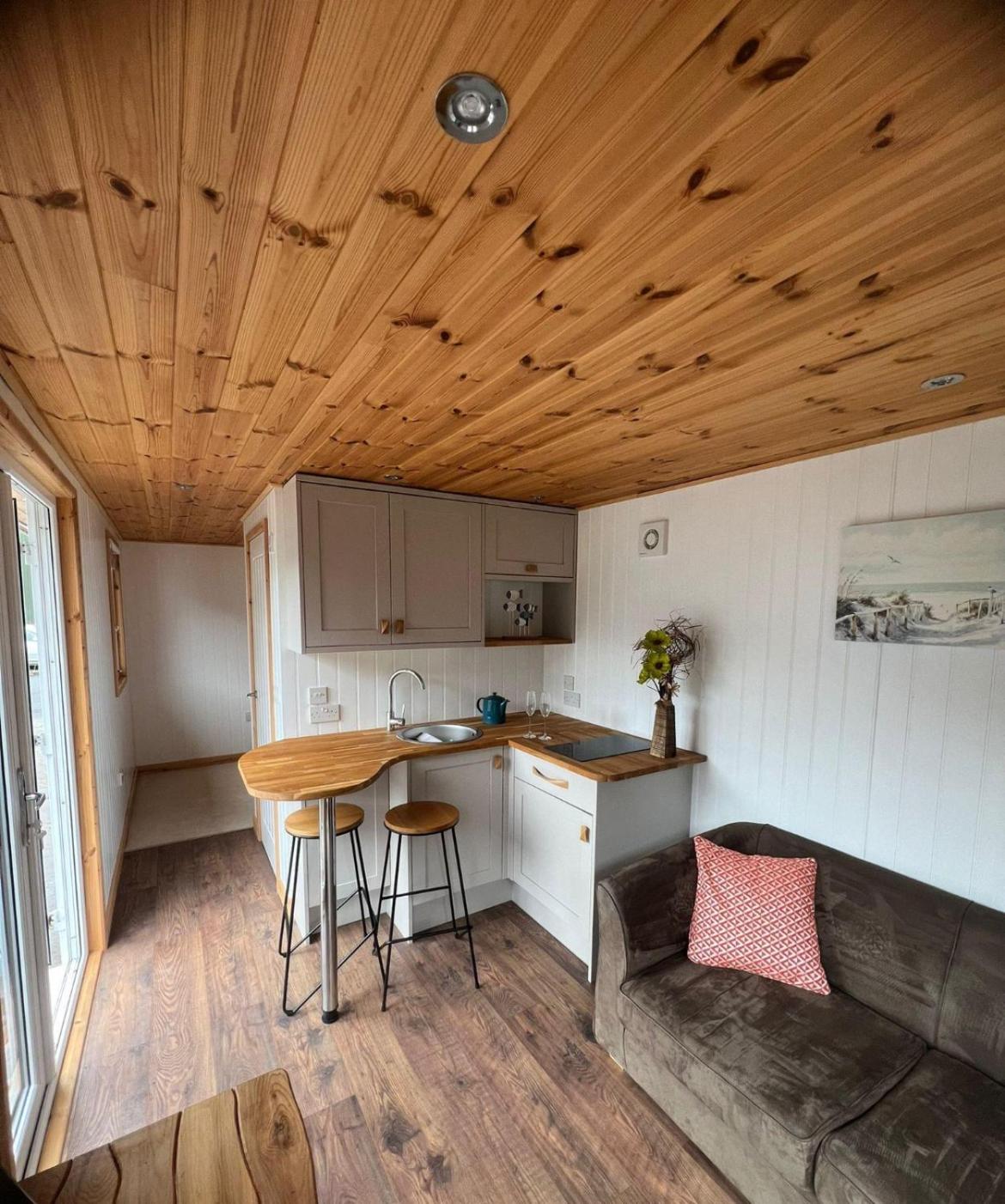 The school lodge view 5