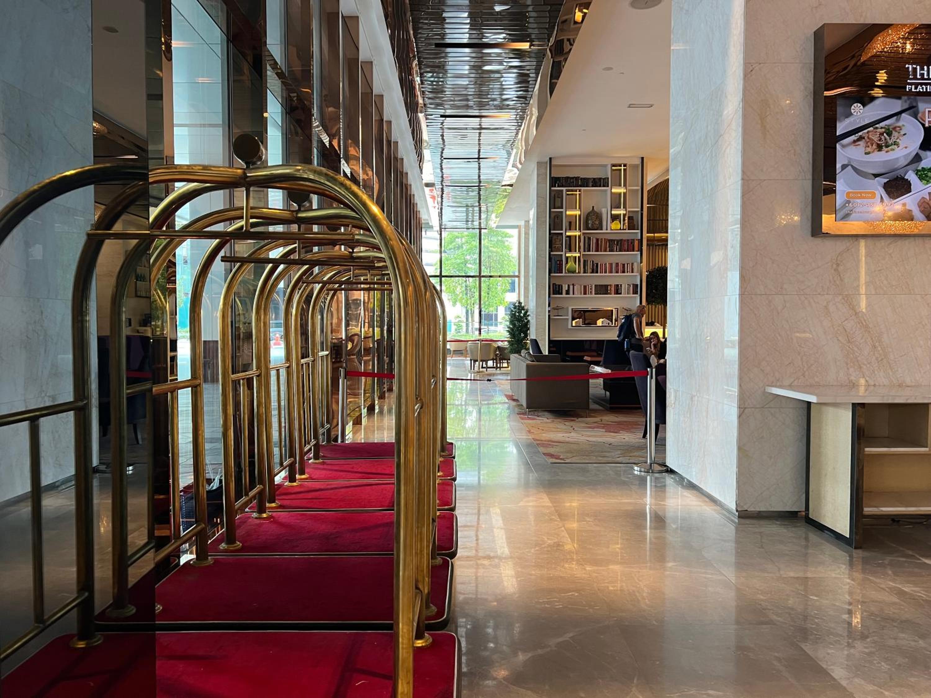 Faced Suites by Penguinhome