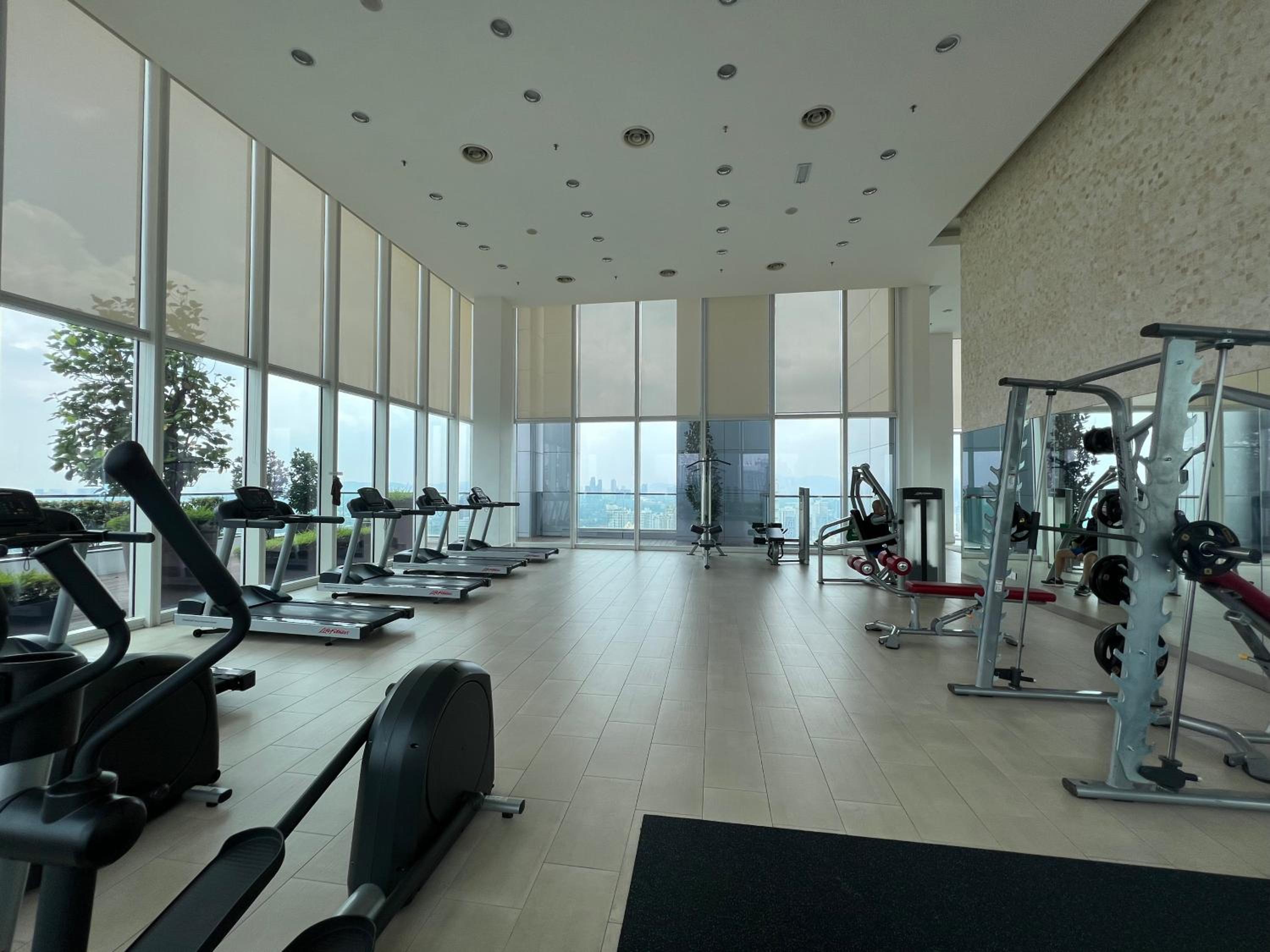 Faced Suites by Penguinhome