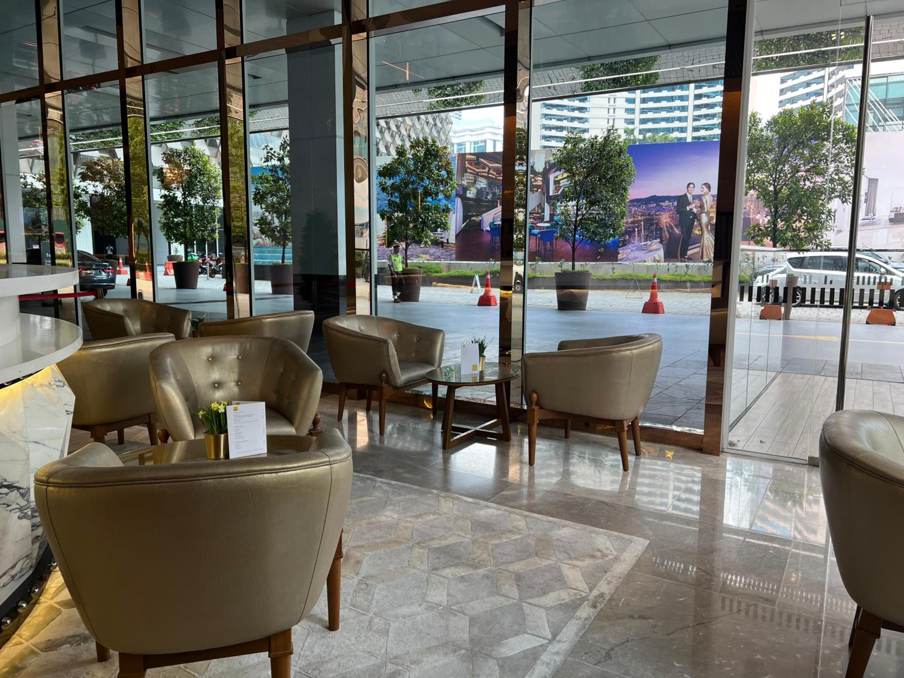 Faced Suites by Penguinhome