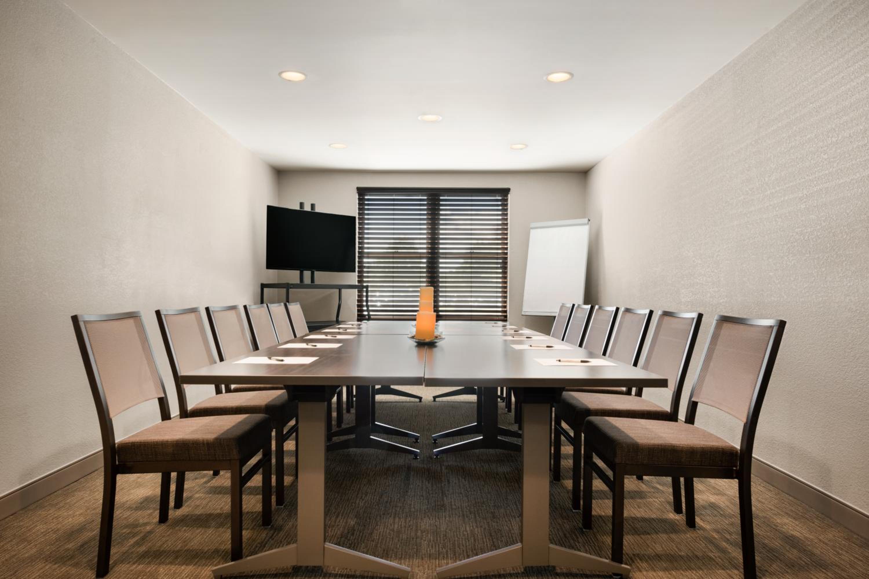 Plymouth Vacations - Country Inn Suites by Radisson, Minneapolis West, MN - Property Image 26