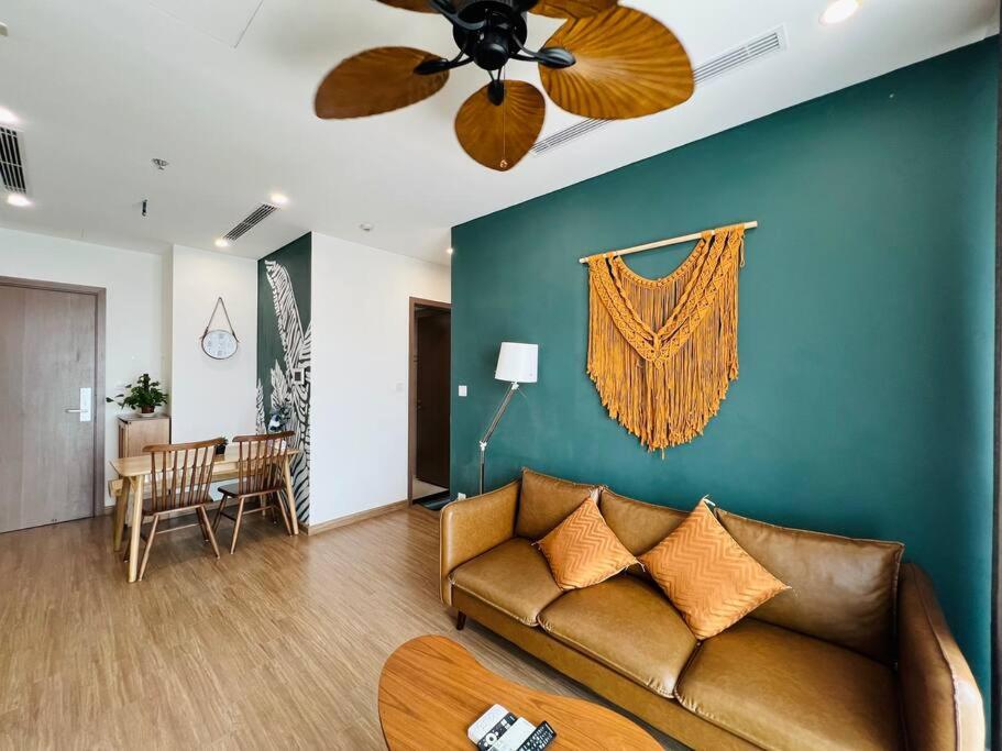 VNRooms - 2BR Vinhomes Skylake/ Tropical Style