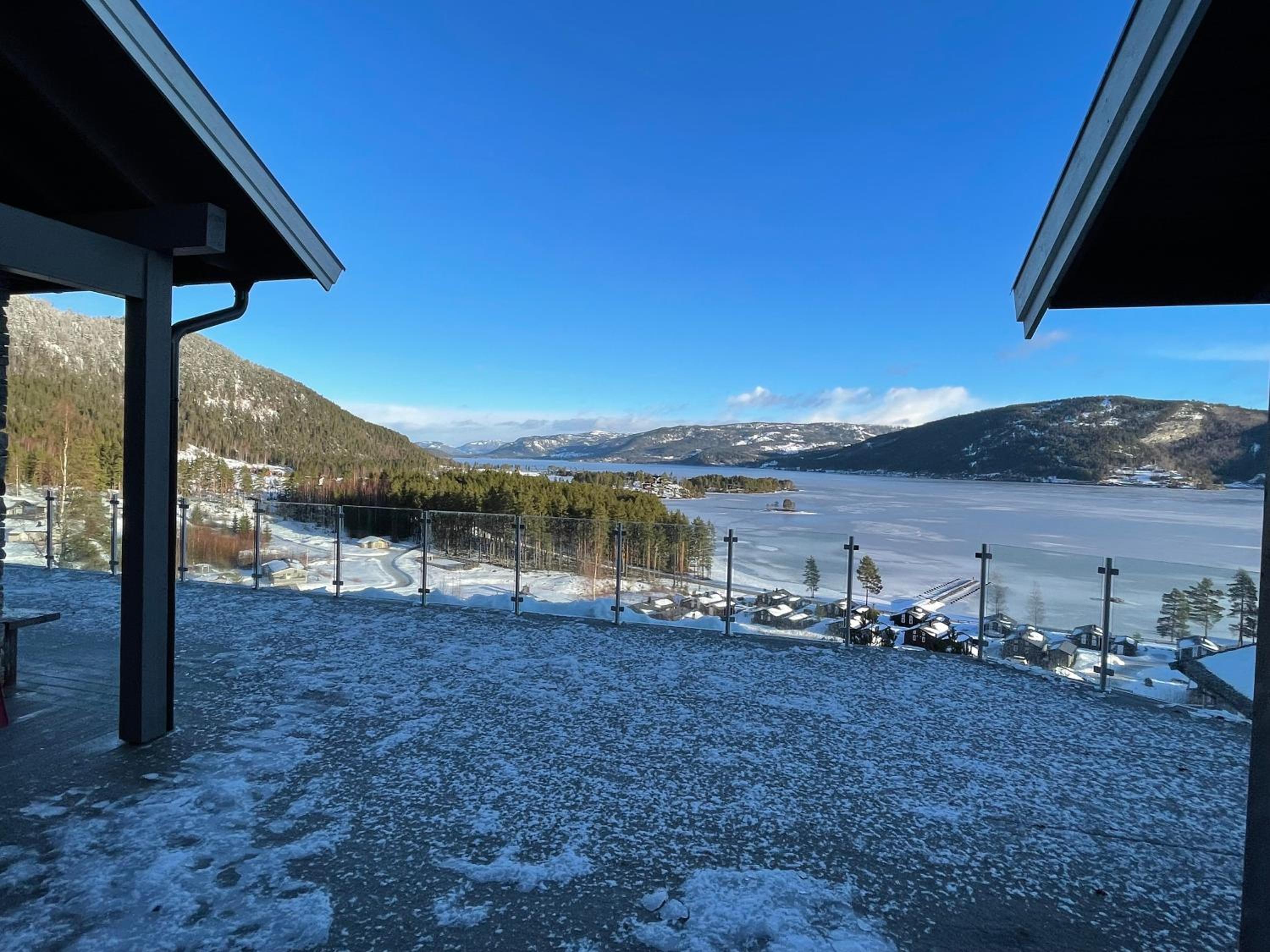 Modern cabin with panoramic view of the Nisser See
