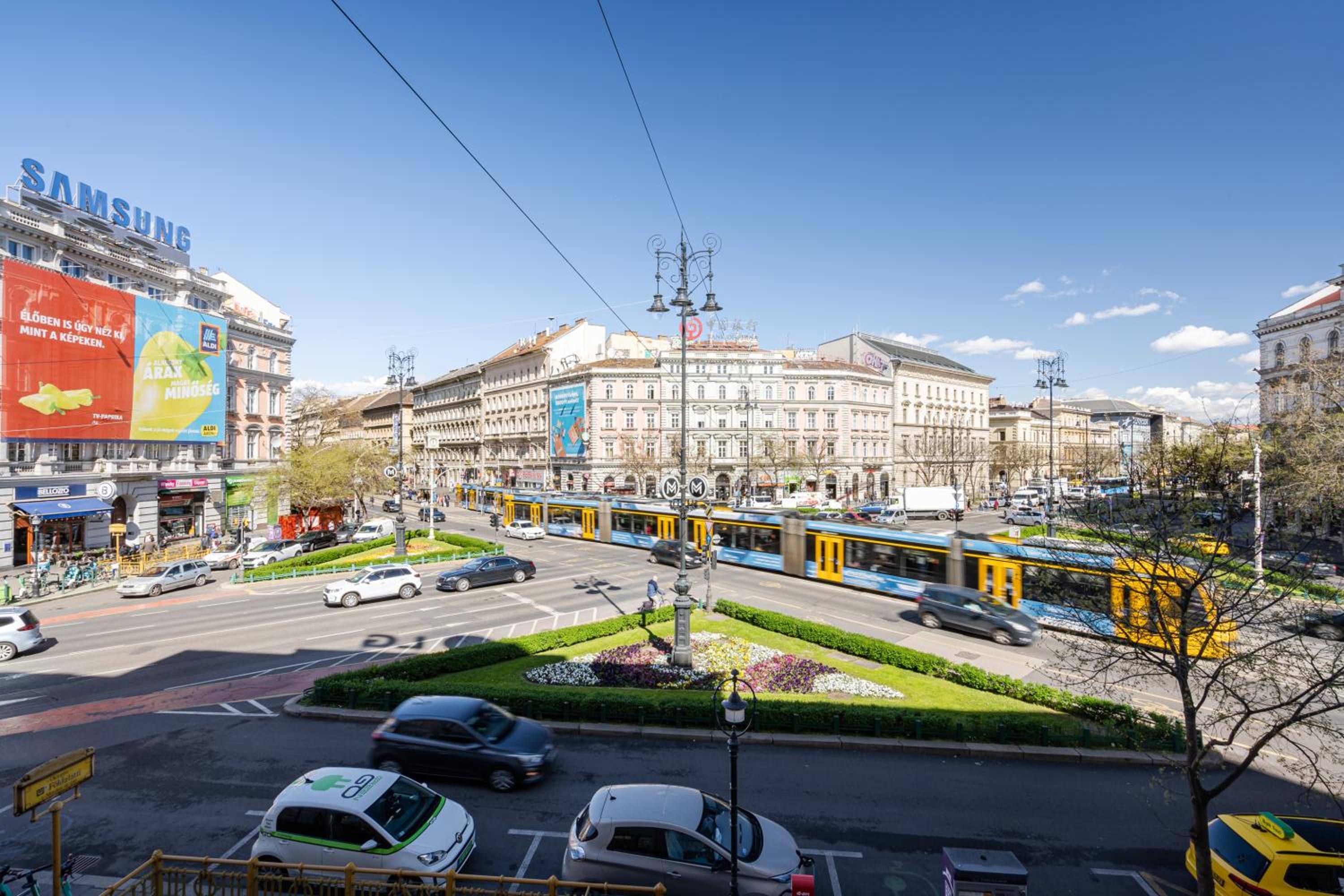 Andrassy Essence Apartment