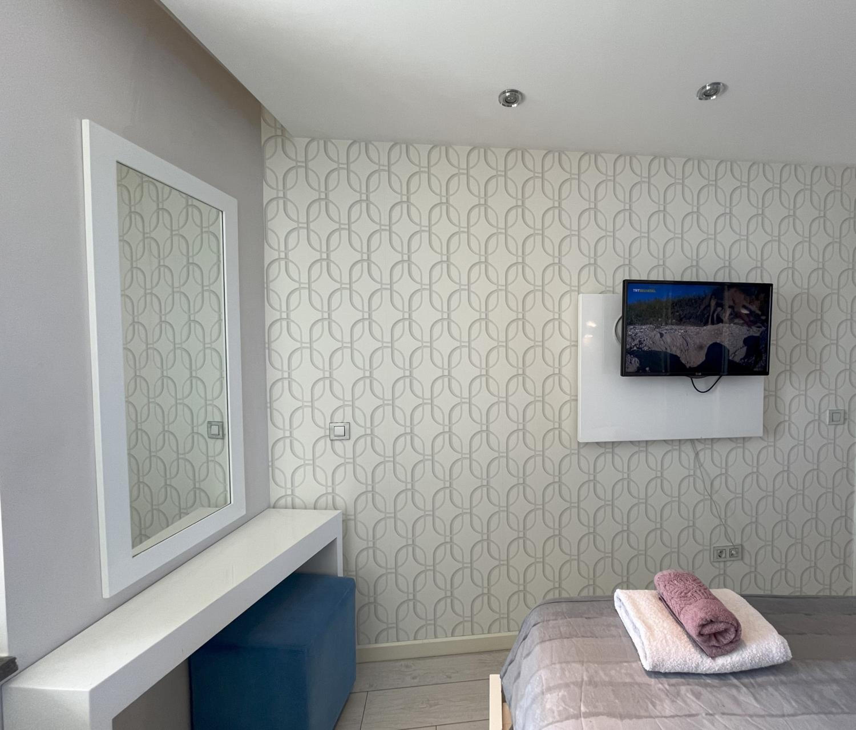 Exquisite Ottomare Suites