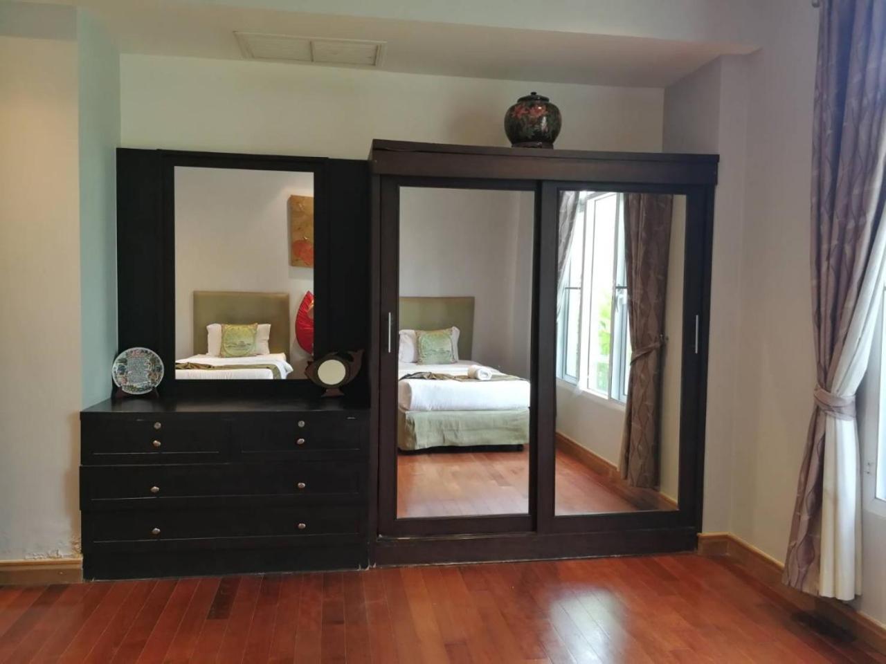 Hua Hin Blue Lagoon