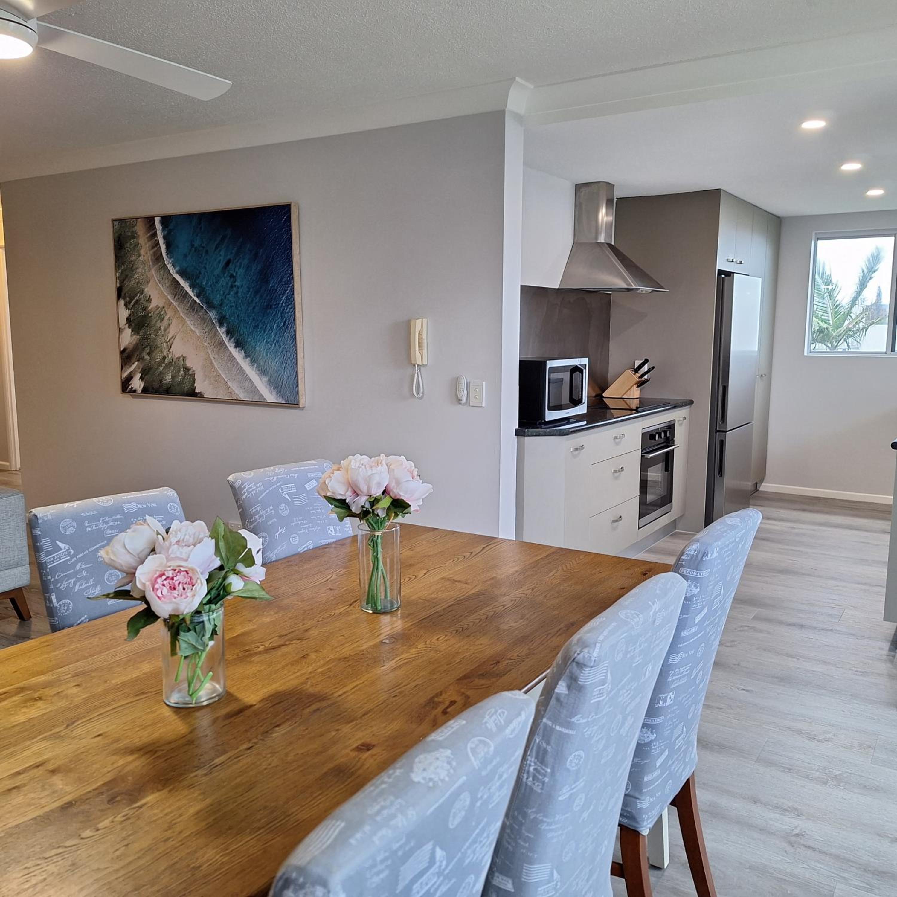 Kings Beachside Escape spacious apartment centrally located