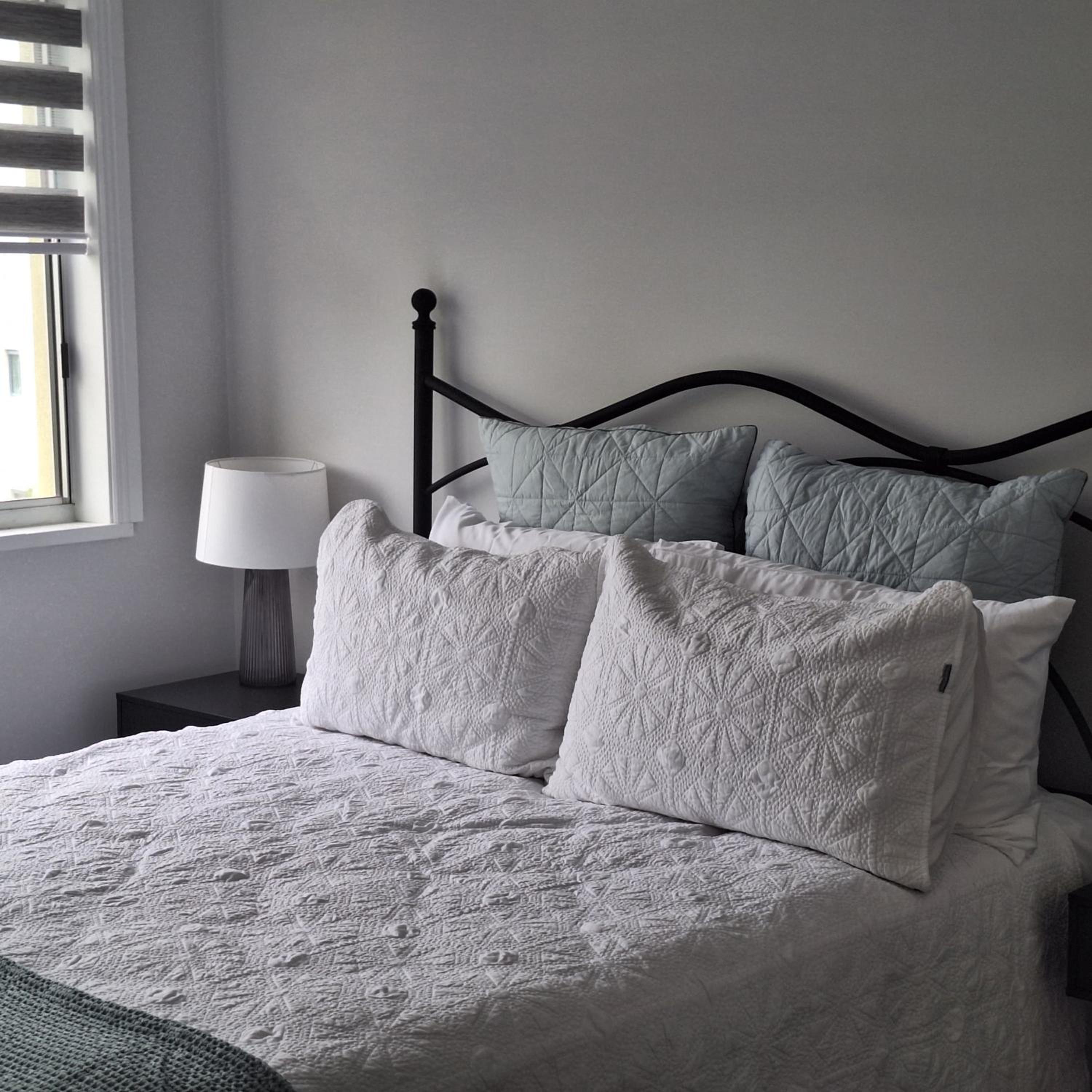 Kings Beachside Escape spacious apartment centrally located