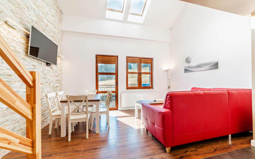 Wonder Home Residence - Apartamenty z balkonami i ogródkami, blisko stoku narciarskiego Karpatka i szlaków turystycznych