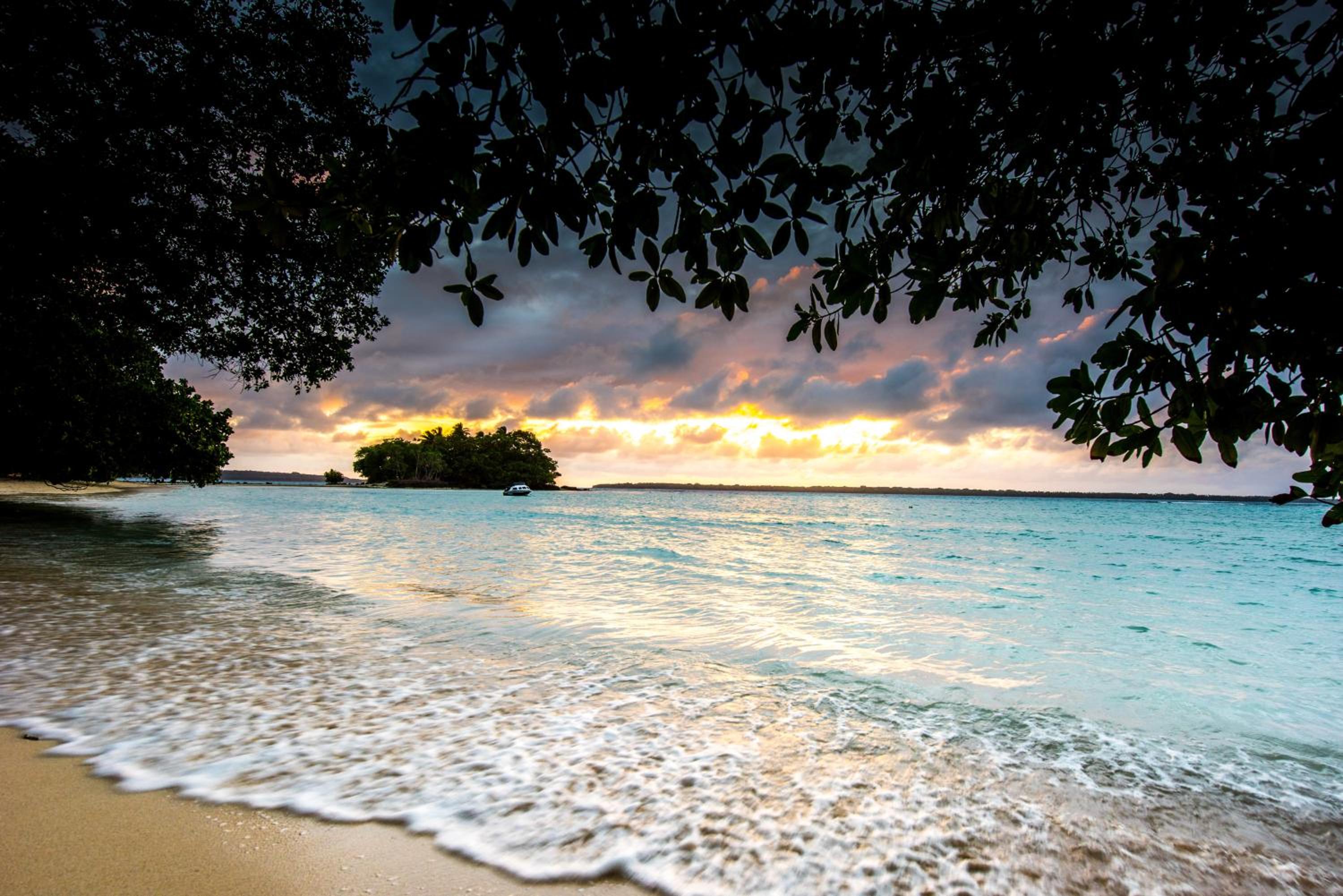 Barrier Beach Resort