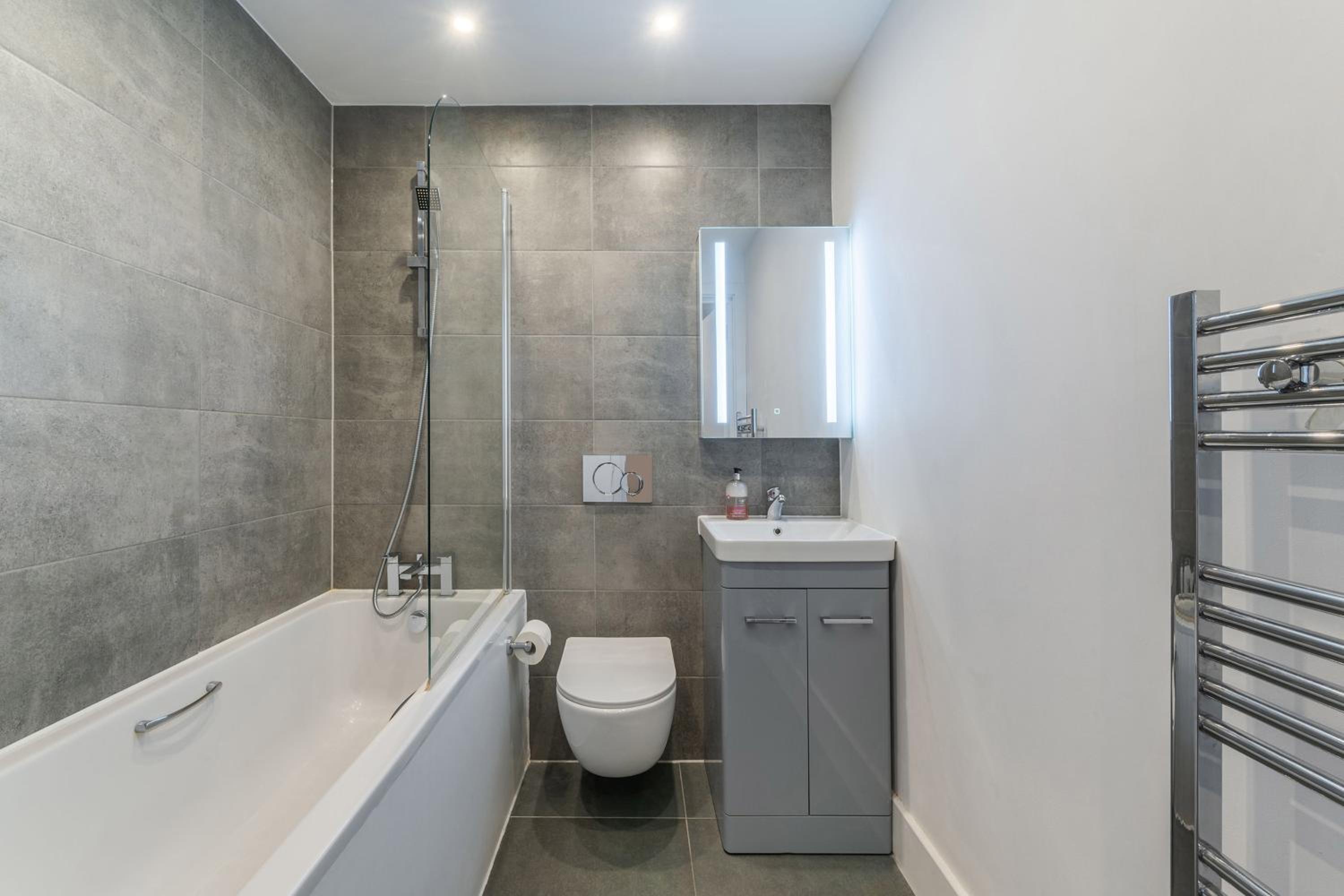 The Perfect Stay London, Home with 2 Bedrooms 1 Bath - Battersea, Vauxhall and Nine Elms