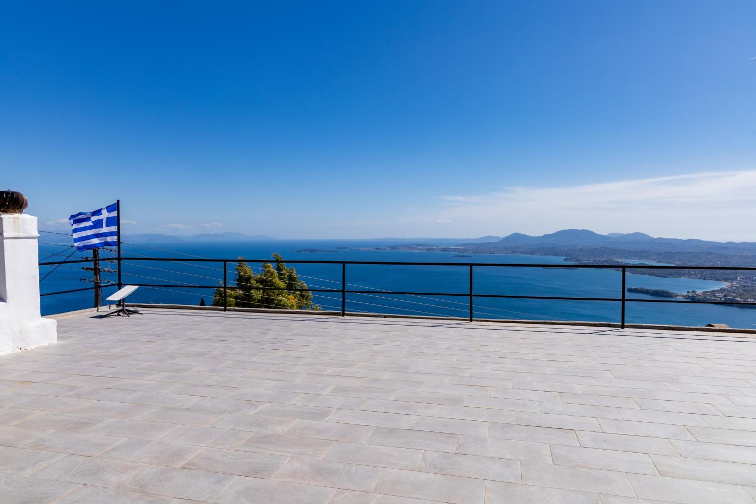 Villa Luminosa by Corfuescapes