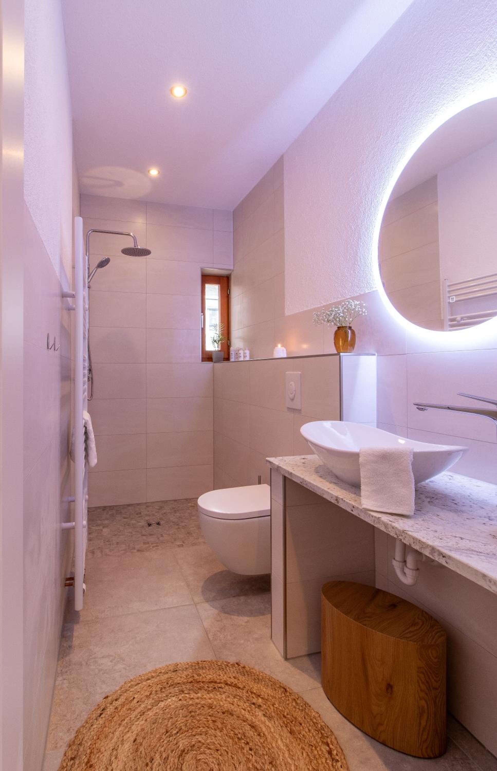 Stilvolles City-Apartment I WLAN l Küche I Zentral I 8P