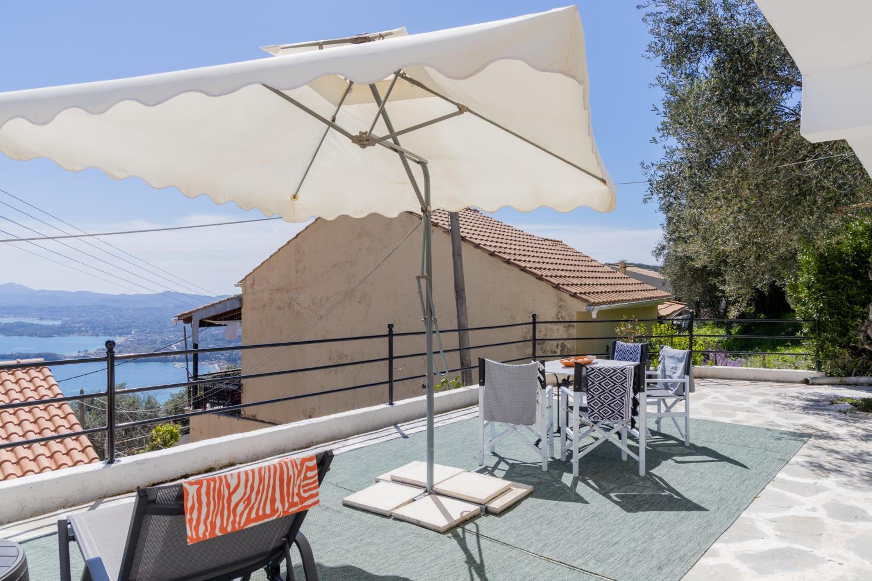 Villa Luminosa by Corfuescapes