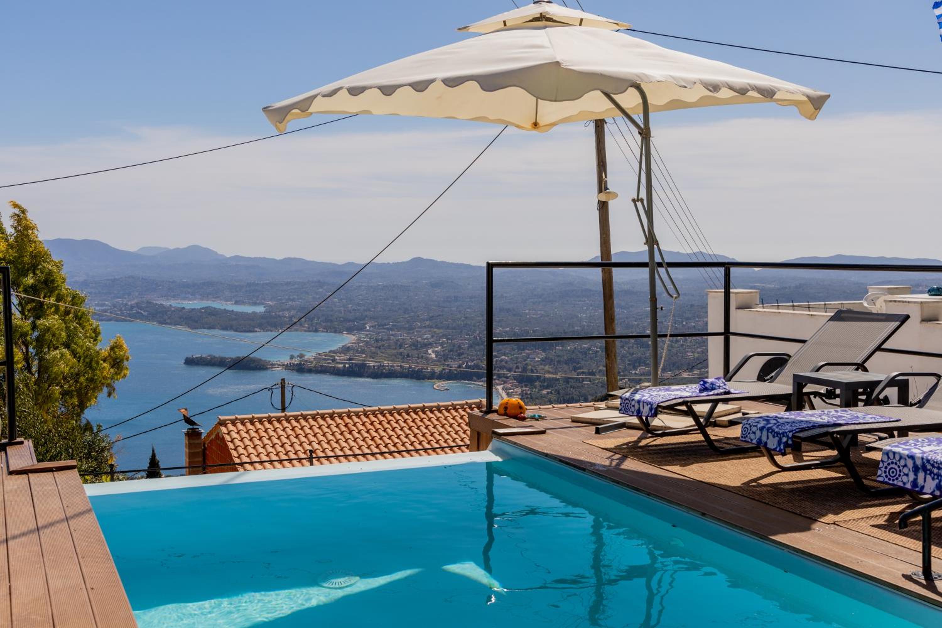 Villa Luminosa by Corfuescapes